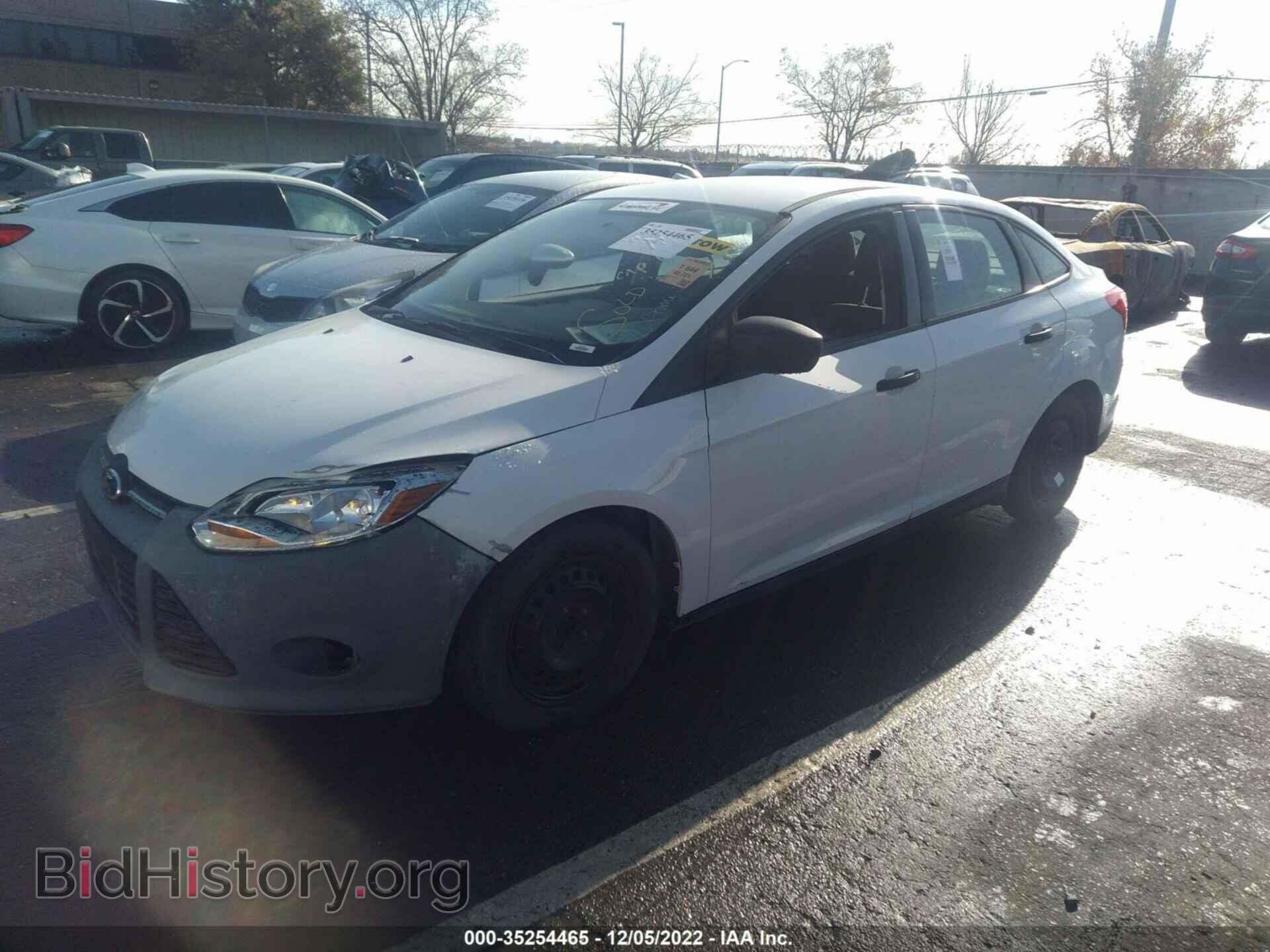 2014 FORD FOCUS - VIN: 1FADP3E25EL443376 - Photo 2