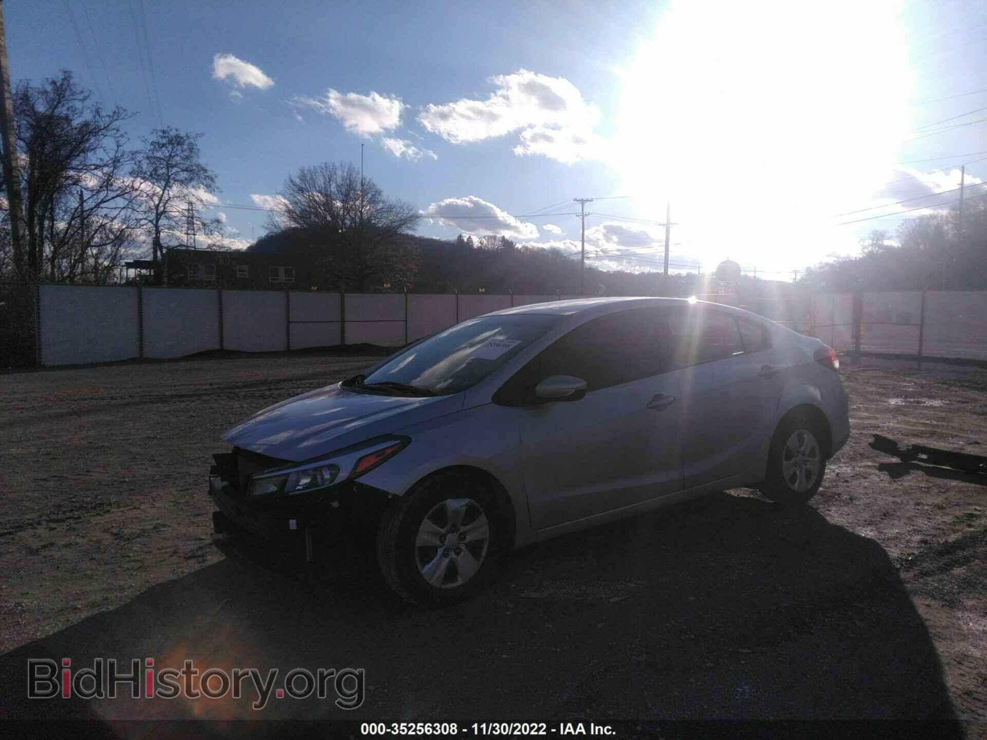 2017 KIA FORTE - VIN: 3KPFK4A72HE067029 - Фото 2