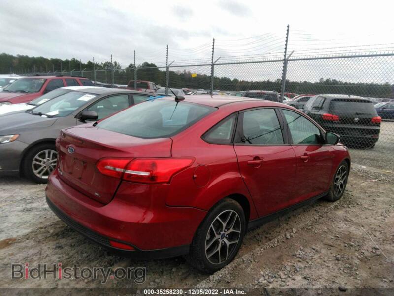 2017 Ford FOCUS (VIN 1FADP3H29HL331132) — photo 4 of 11