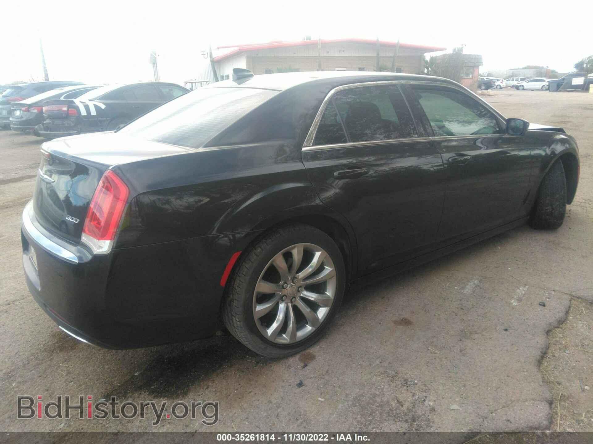 2016 CHRYSLER 300 - VIN: 2C3CCAAG6GH313988 - Фото 4