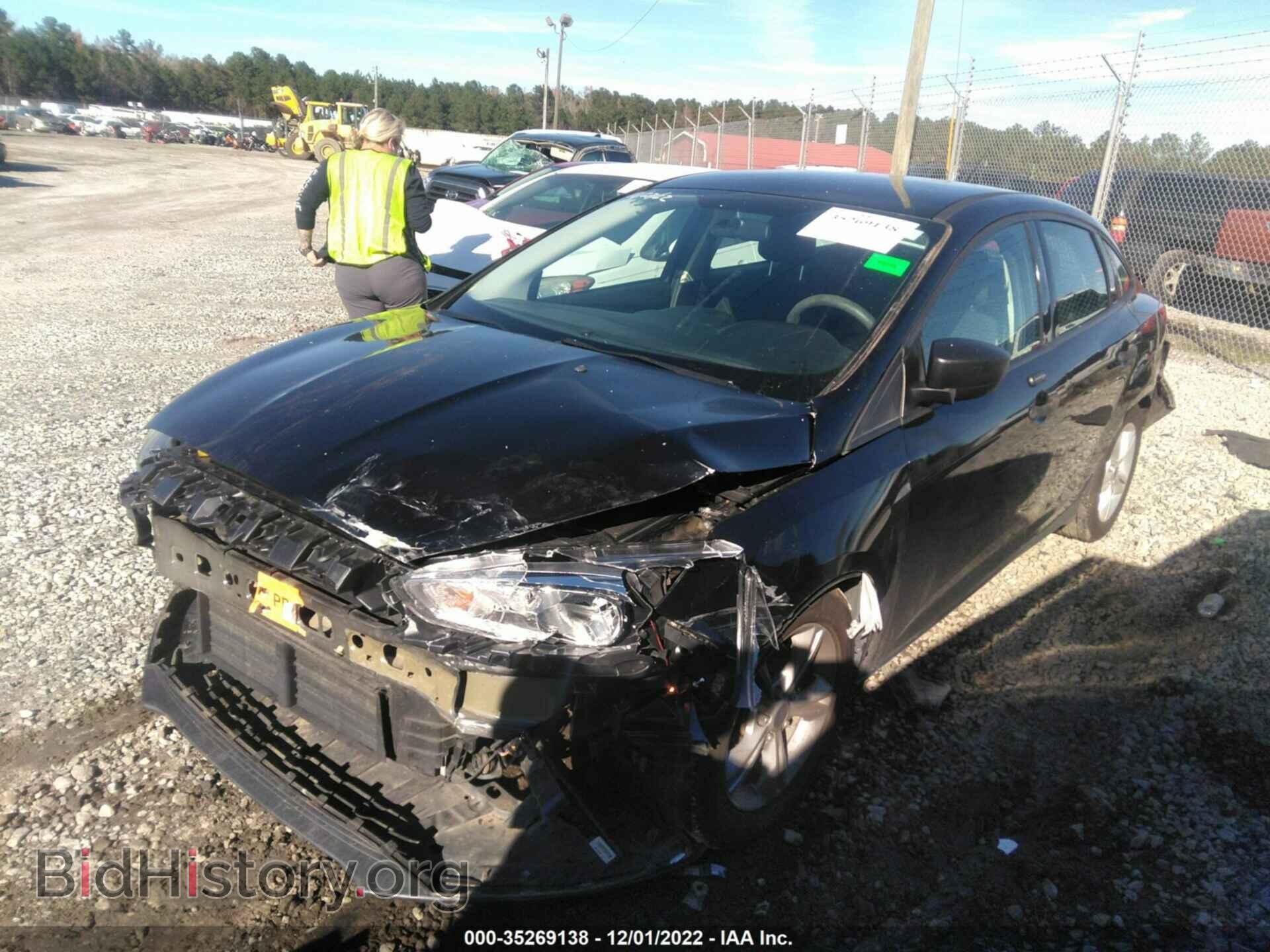 2016 FORD FOCUS - VIN: 1FADP3E23GL200085 - Фото 2