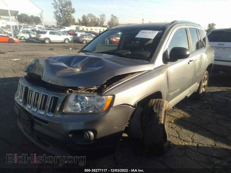 2011 Jeep COMPASS (VIN 1J4NT1FA2BD241423) — photo 2 of 11