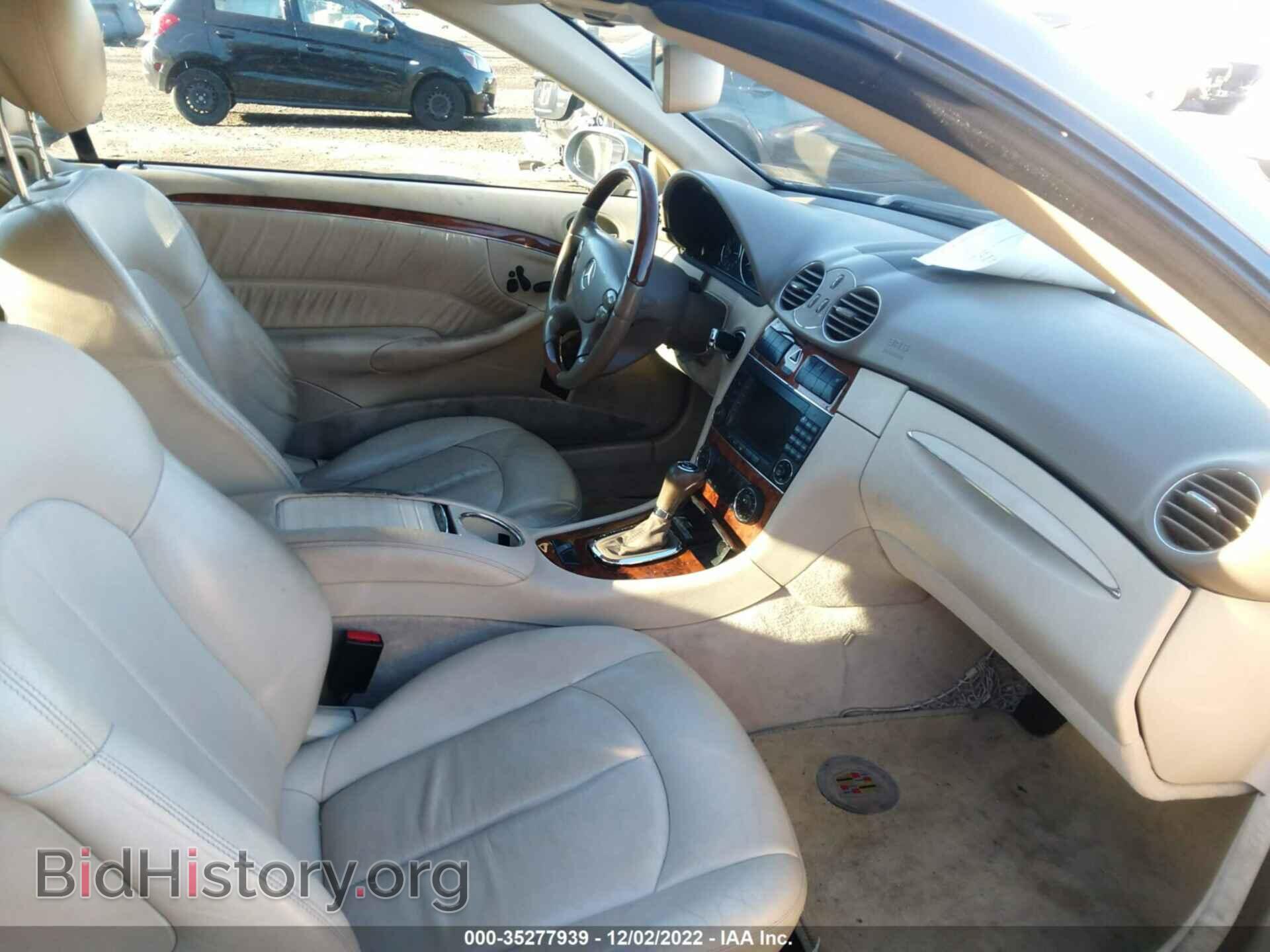 2007 MERCEDES-BENZ CLK-CLASS - VIN: WDBTK56F27T076830 - Фото 5