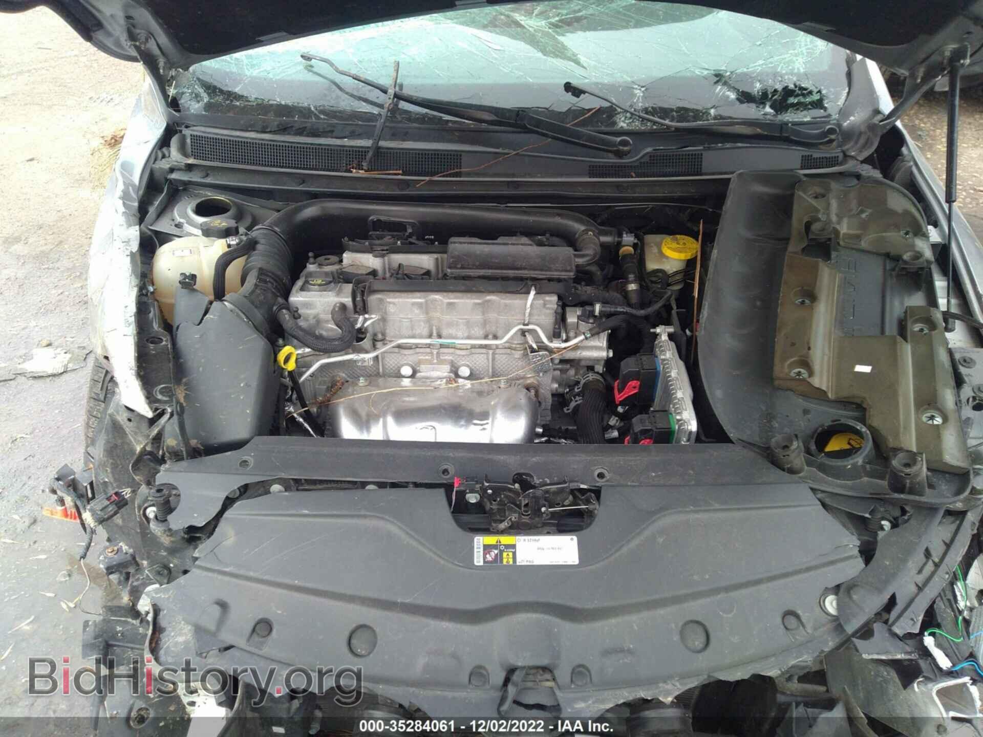 2016 CHRYSLER 200 - VIN: 1C3CCCBB6GN100383 - Фото 10