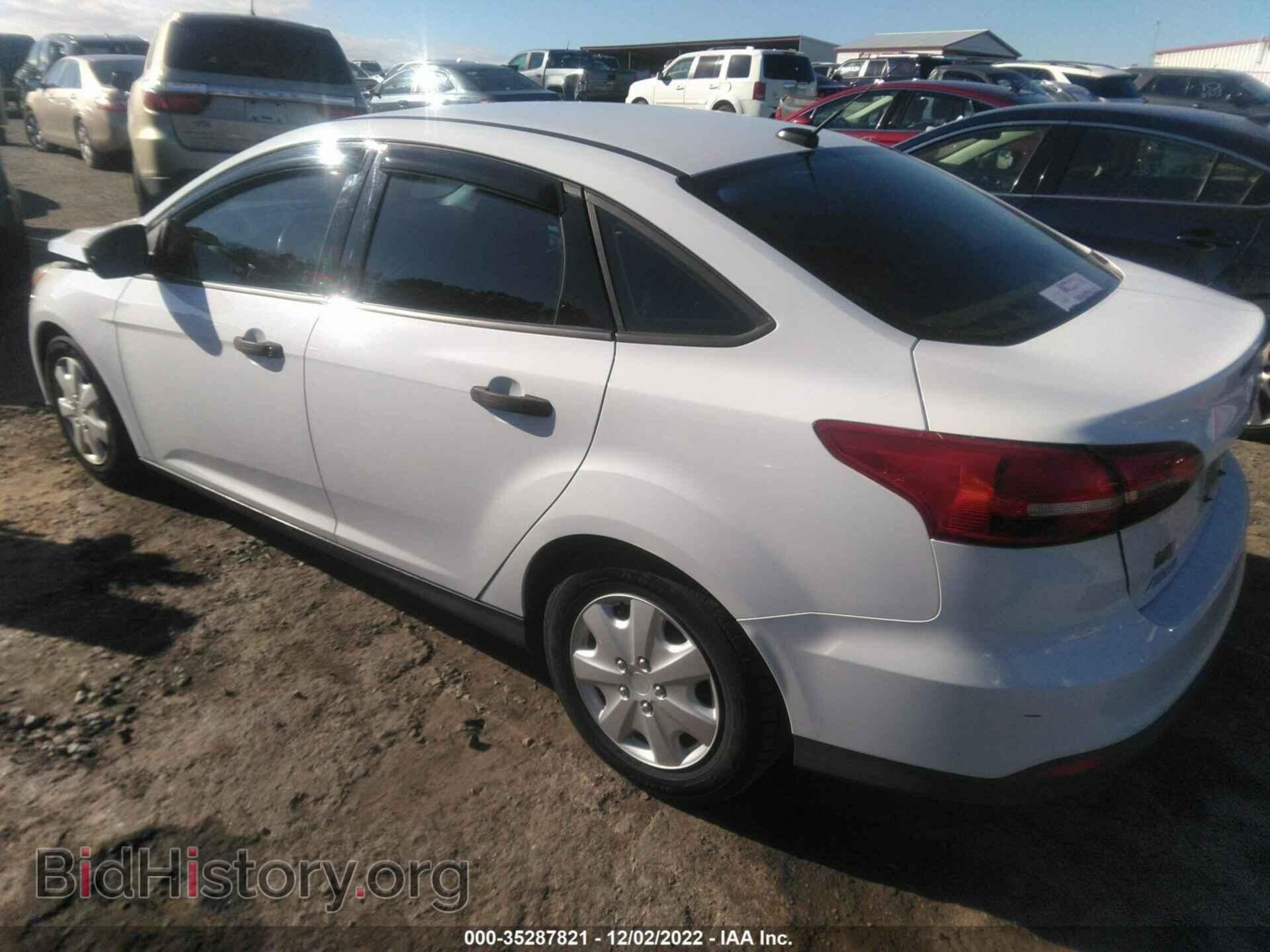 2018 FORD FOCUS - VIN: 1FADP3E28JL307687 - Фото 3