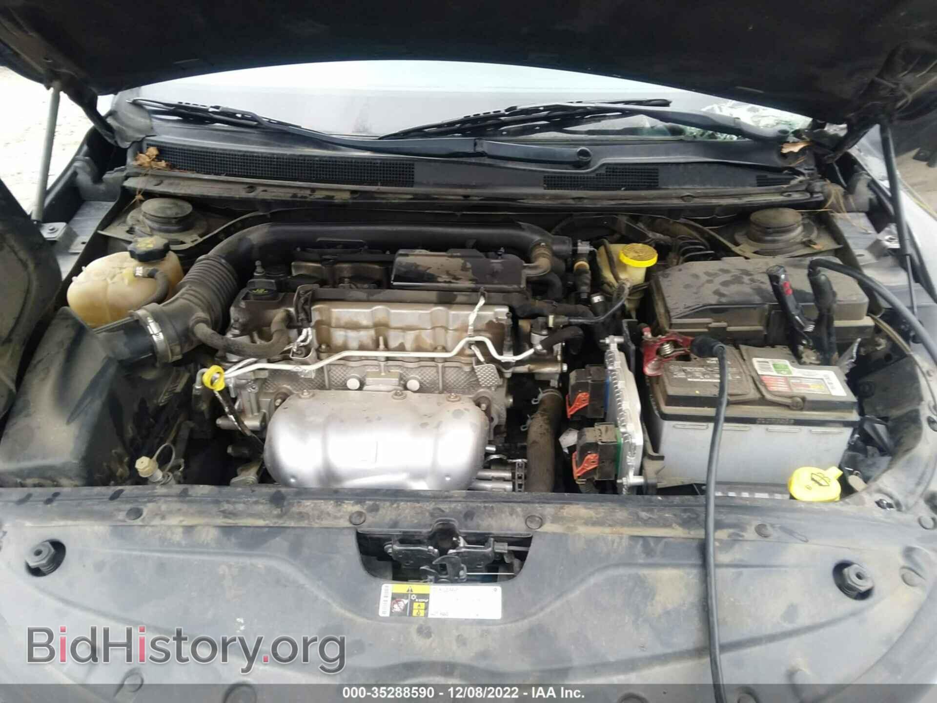2016 CHRYSLER 200 - VIN: 1C3CCCAB6GN160455 - Фото 10
