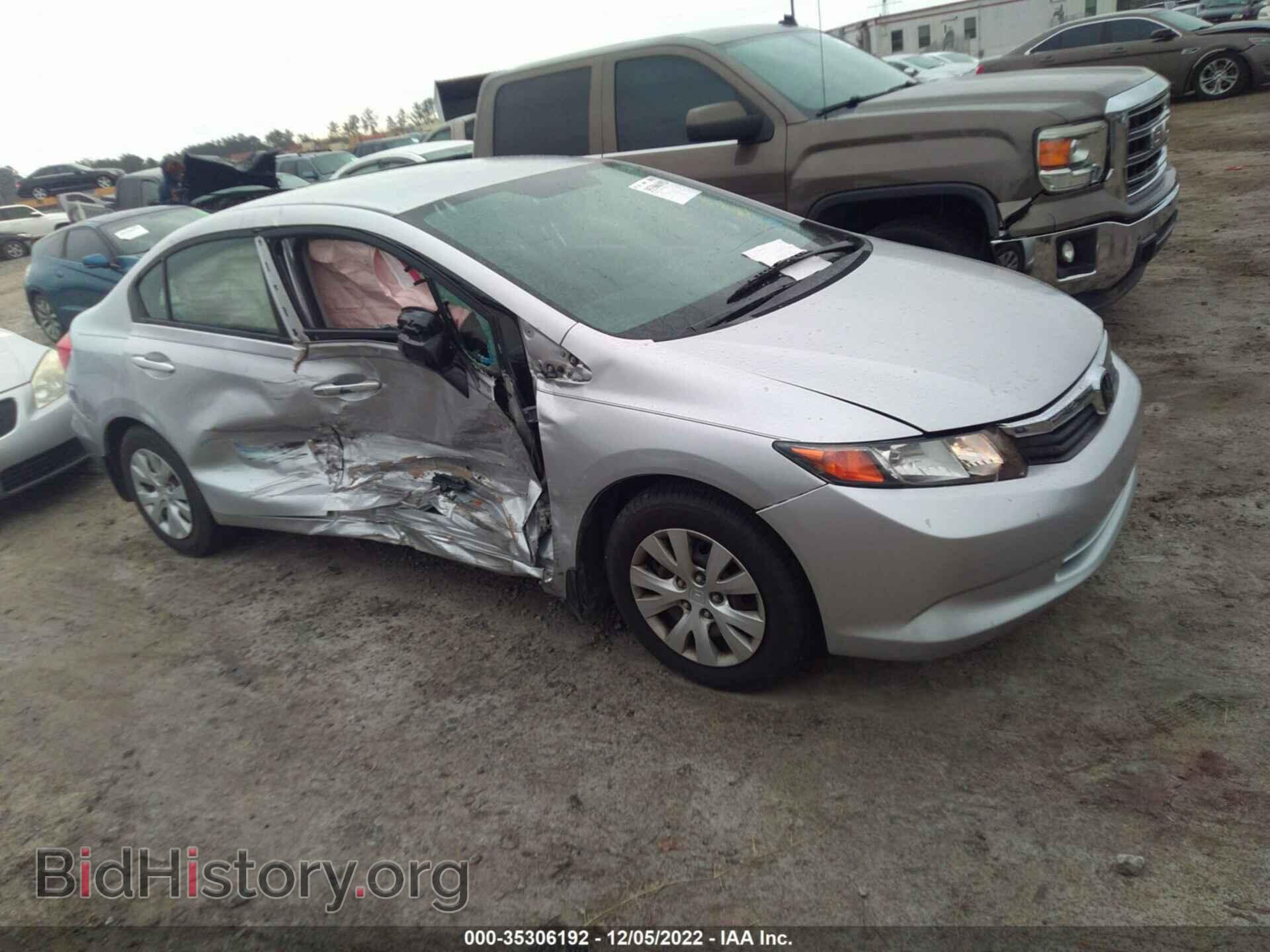 Photo 19XFB2F5XCE090692 - HONDA CIVIC SDN 2012