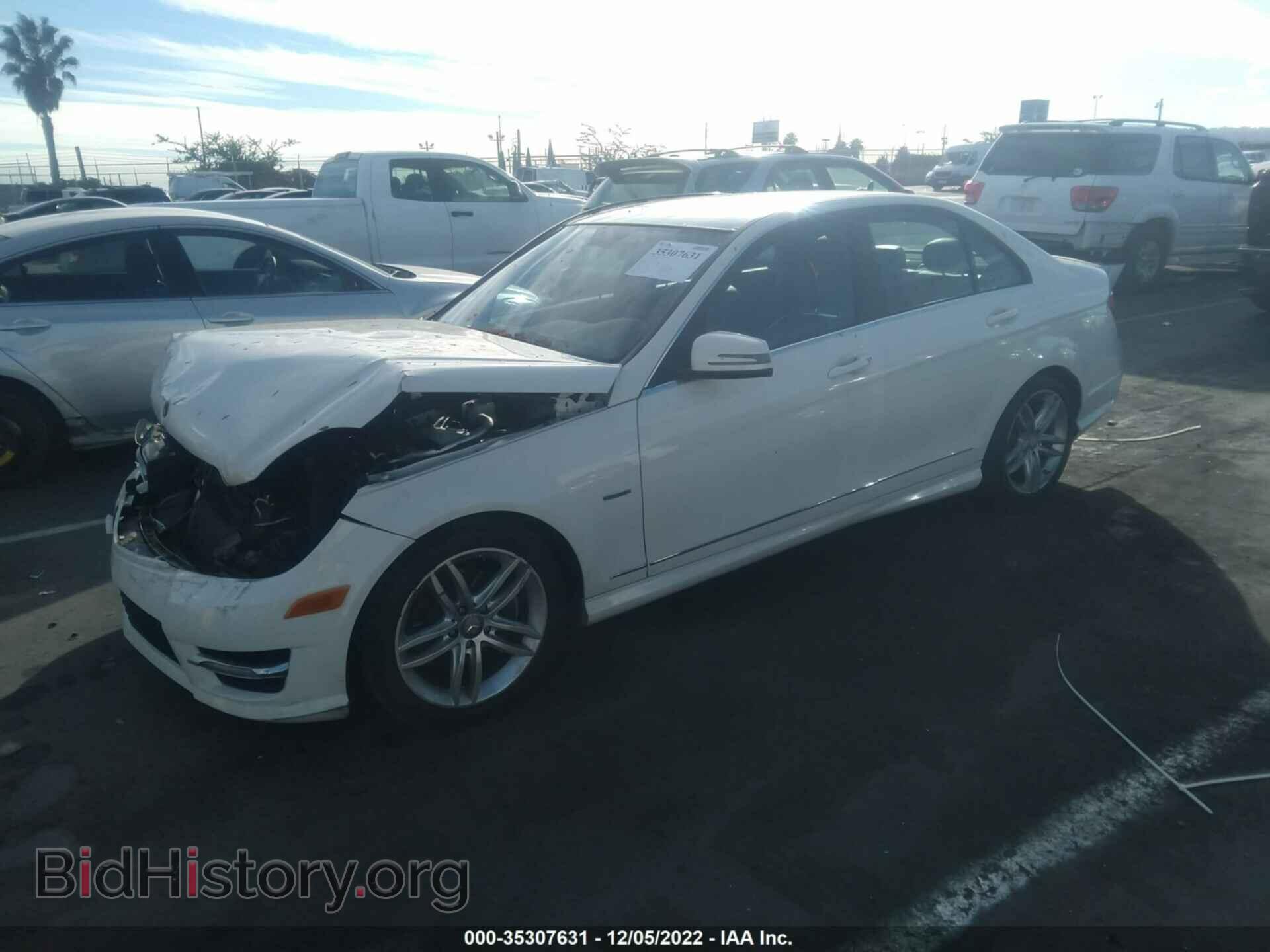 2012 MERCEDES-BENZ C-CLASS - VIN: WDDGF4HB6CA644763 - Фото 2