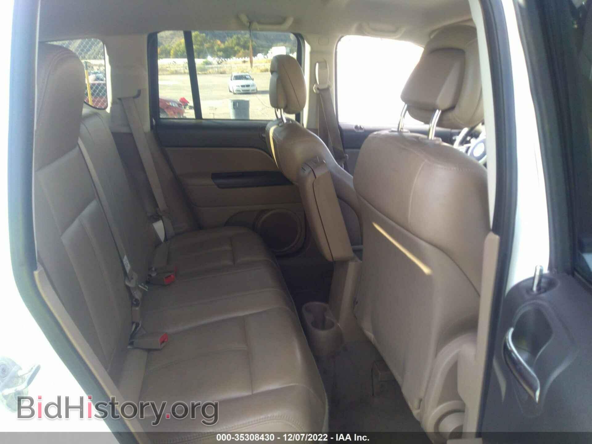 2011 JEEP COMPASS - VIN: 1J4NT1FA9BD203915 - Photo 8