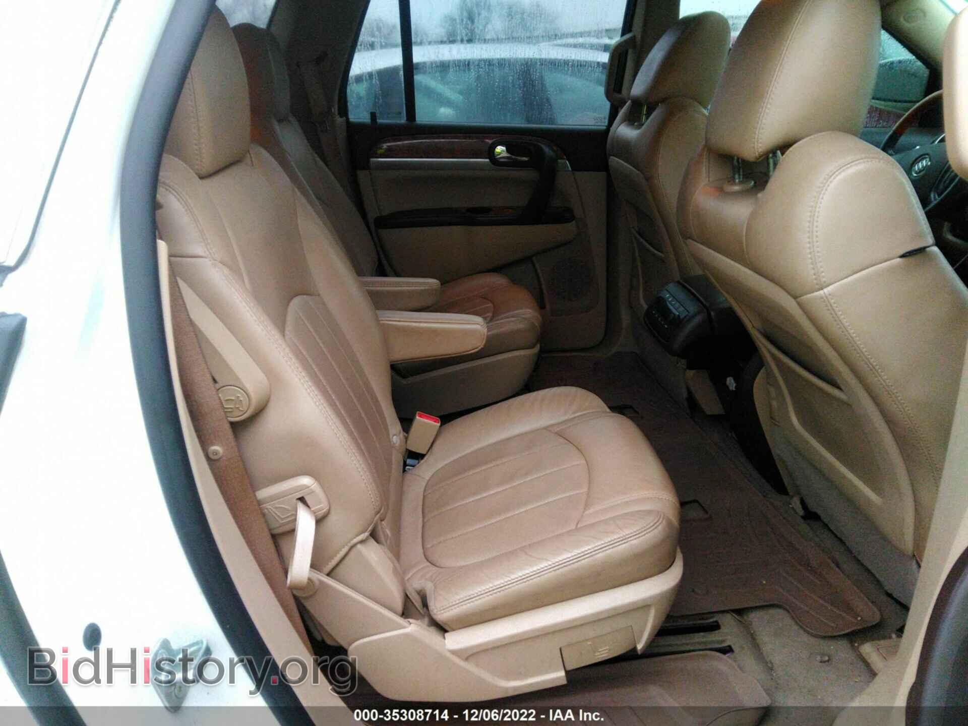 2012 BUICK ENCLAVE - VIN: 5GAKRDED8CJ327747 - Photo 8