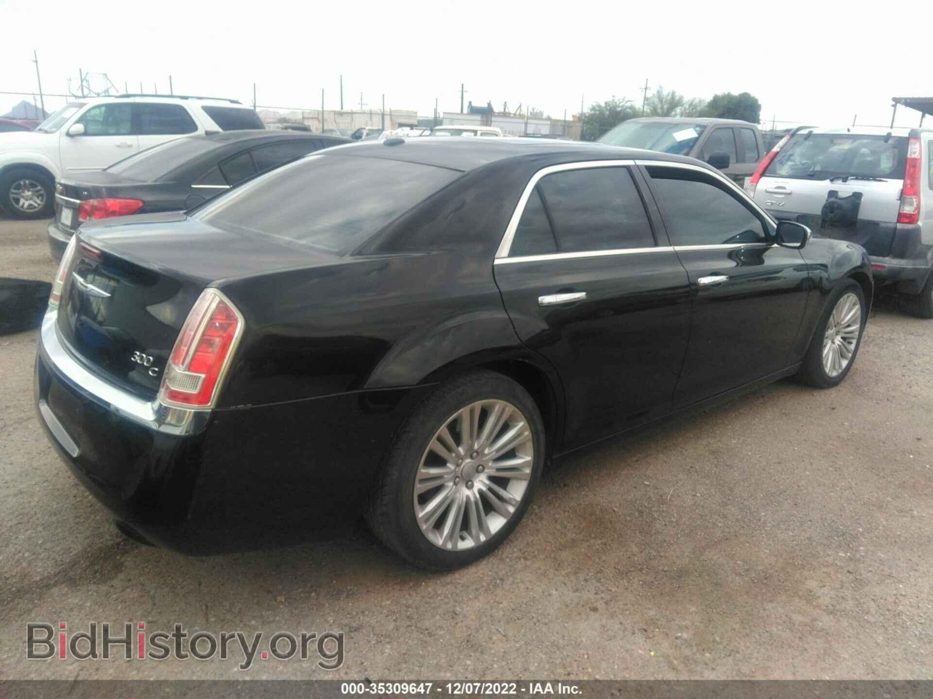 2013 CHRYSLER 300 - VIN: 2C3CCAETXDH708274 - Фото 4