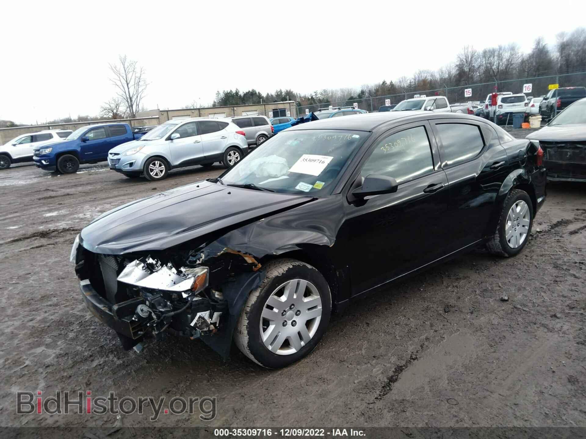 2011 DODGE AVENGER - VIN: 1B3BD4FB8BN620681 - Фото 2