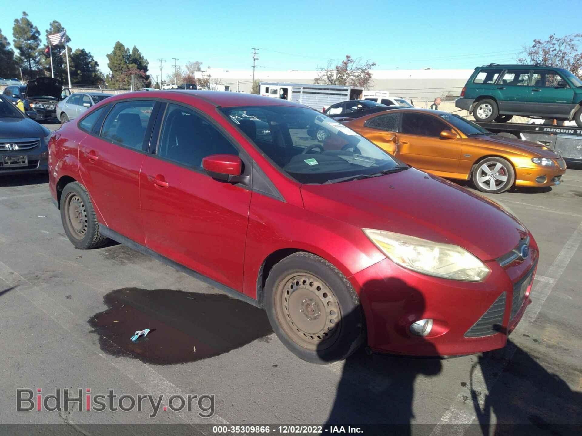 Фотография 1FAHP3F22CL166232 - FORD FOCUS 2012