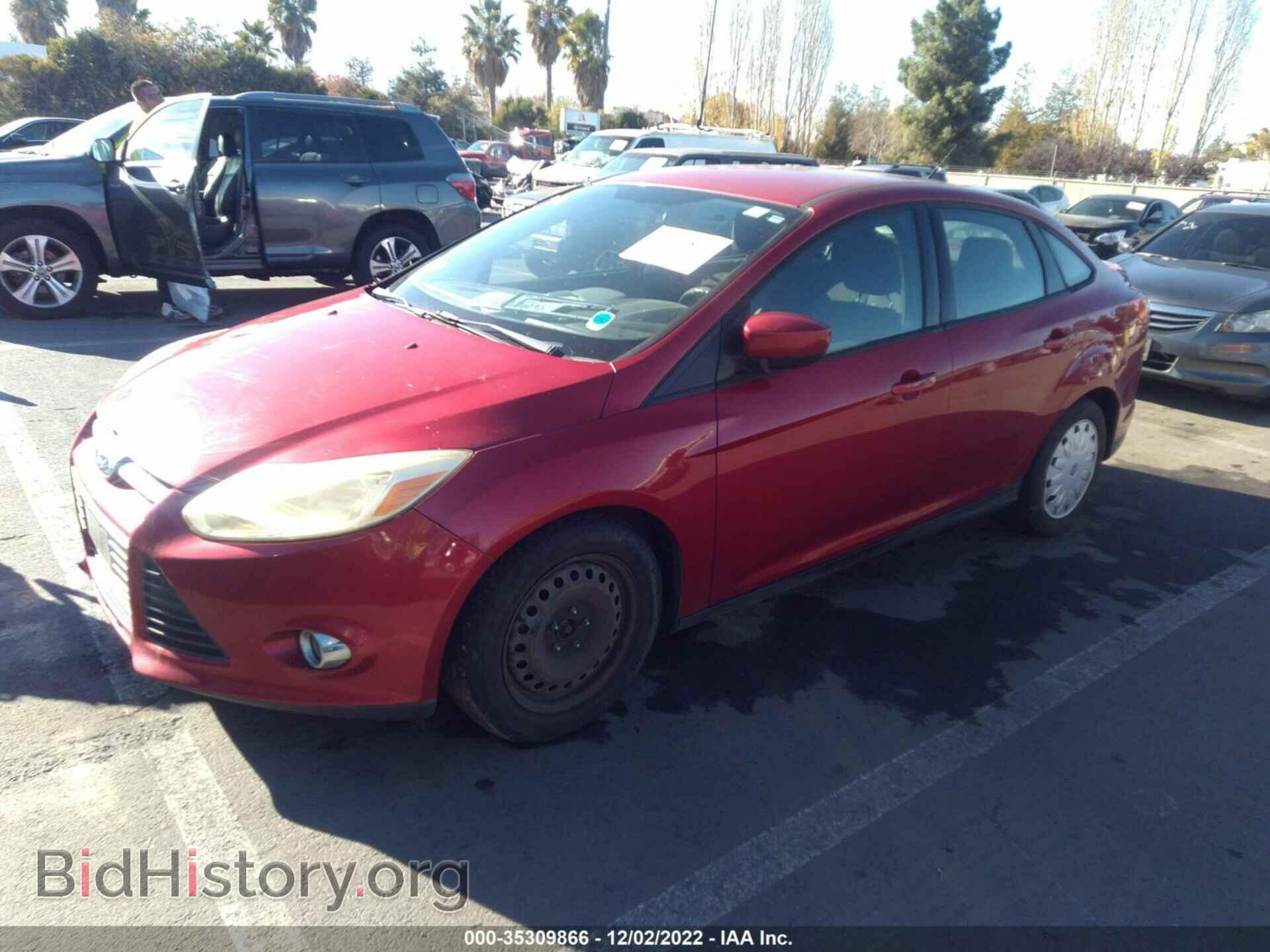 2012 FORD FOCUS - VIN: 1FAHP3F22CL166232 - Фото 2