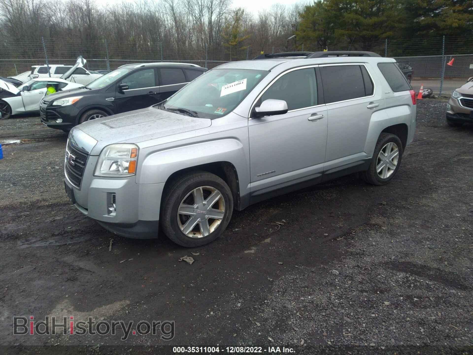 2011 GMC TERRAIN - VIN: 2CTALSEC7B6453170 - Photo 2