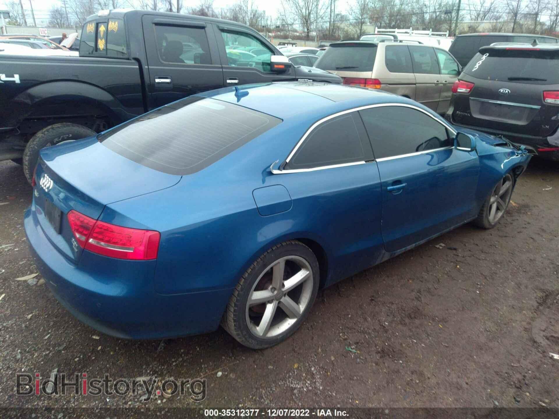 2010 AUDI A5 - VIN: WAURFAFR2AA074840 - Фото 4