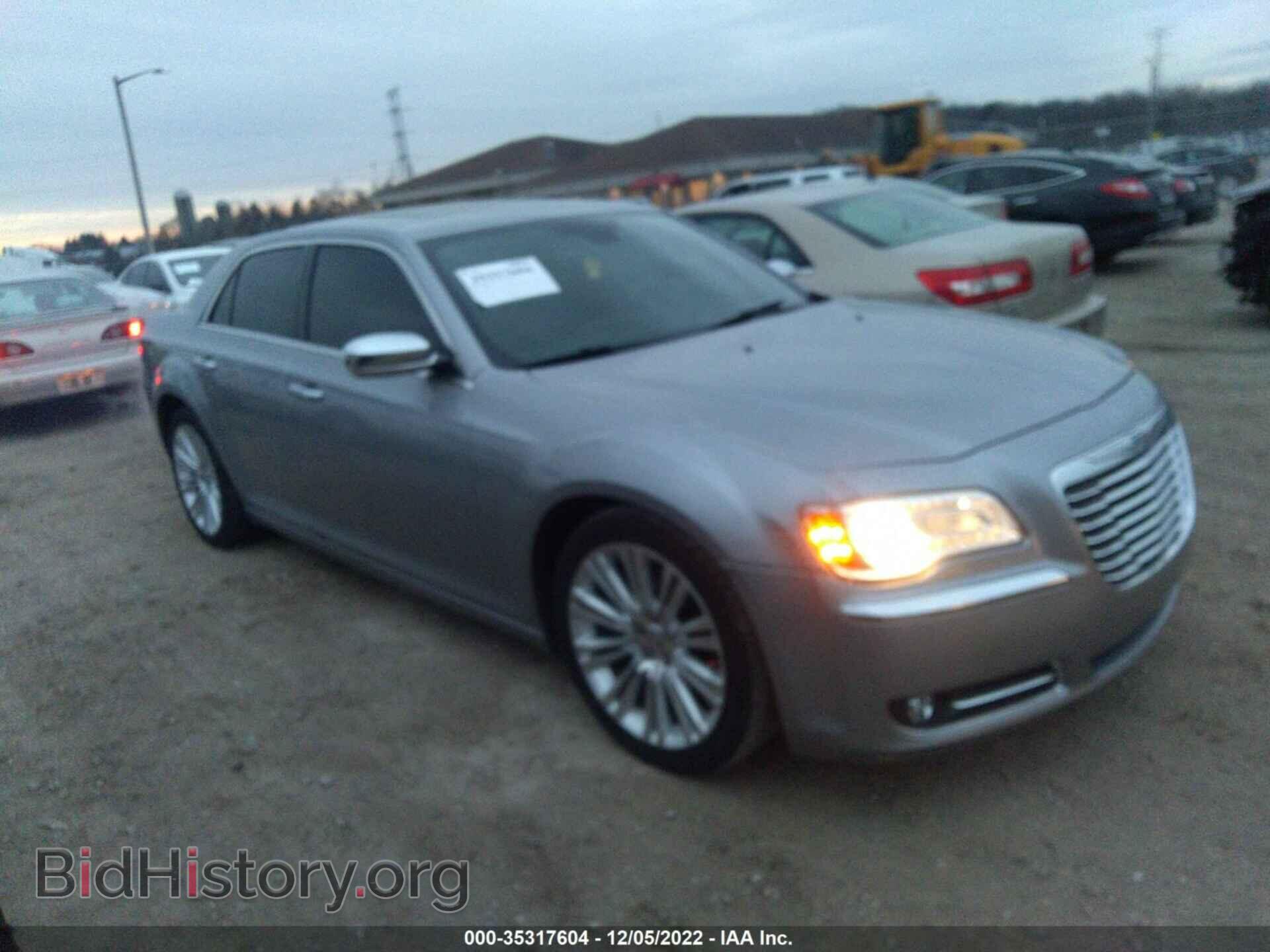 Photo 2C3CA6CT8BH522302 - CHRYSLER 300 2011