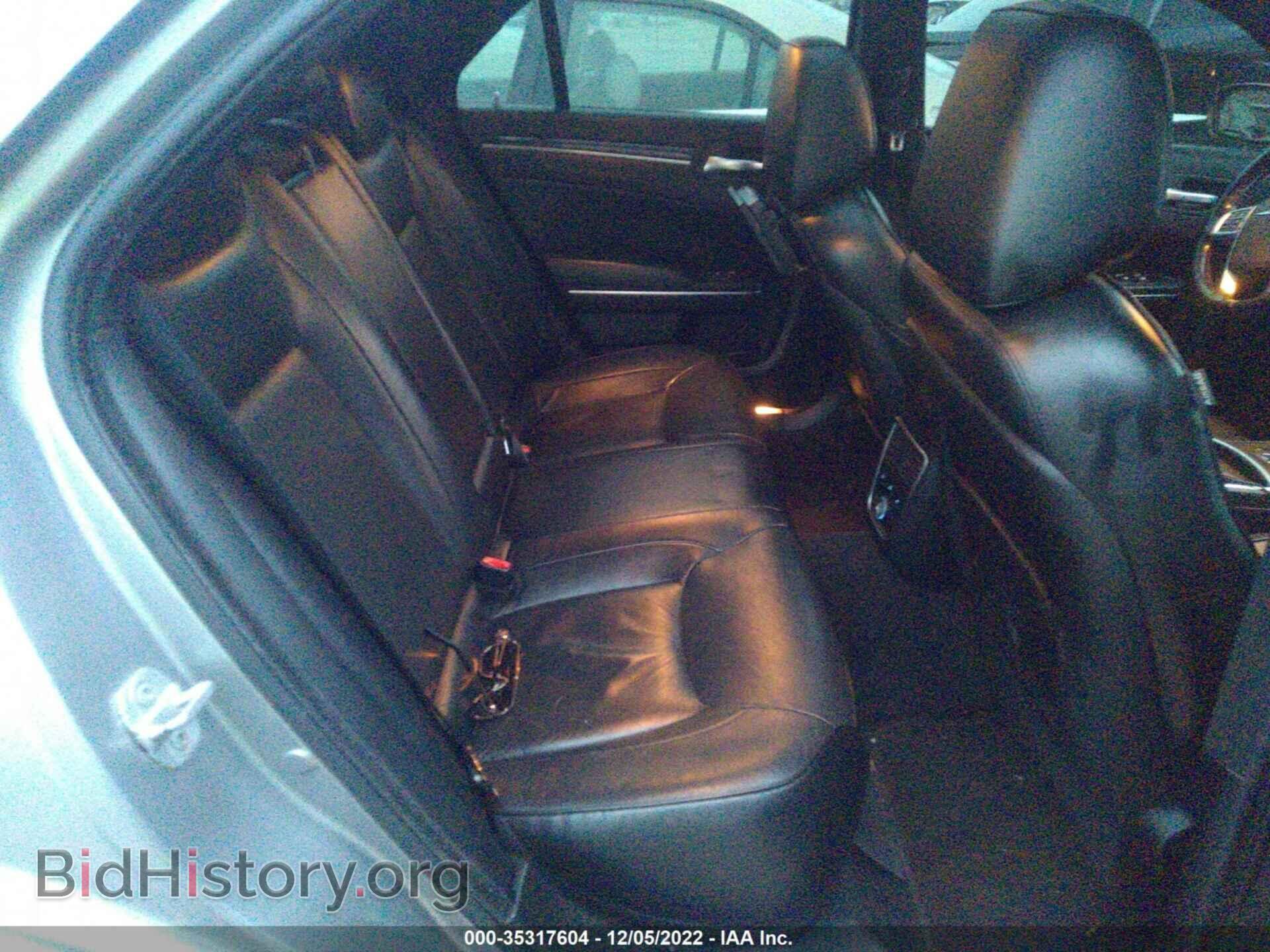 2011 CHRYSLER 300 - VIN: 2C3CA6CT8BH522302 - Фото 8