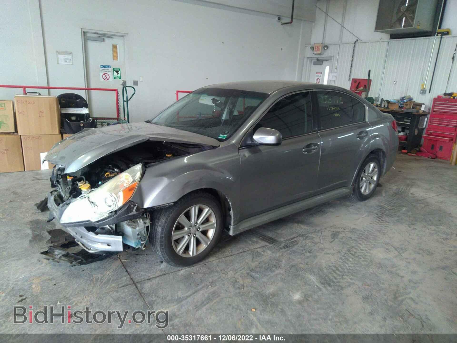 2011 SUBARU LEGACY - VIN: 4S3BMCB61B3240112 - Фото 2
