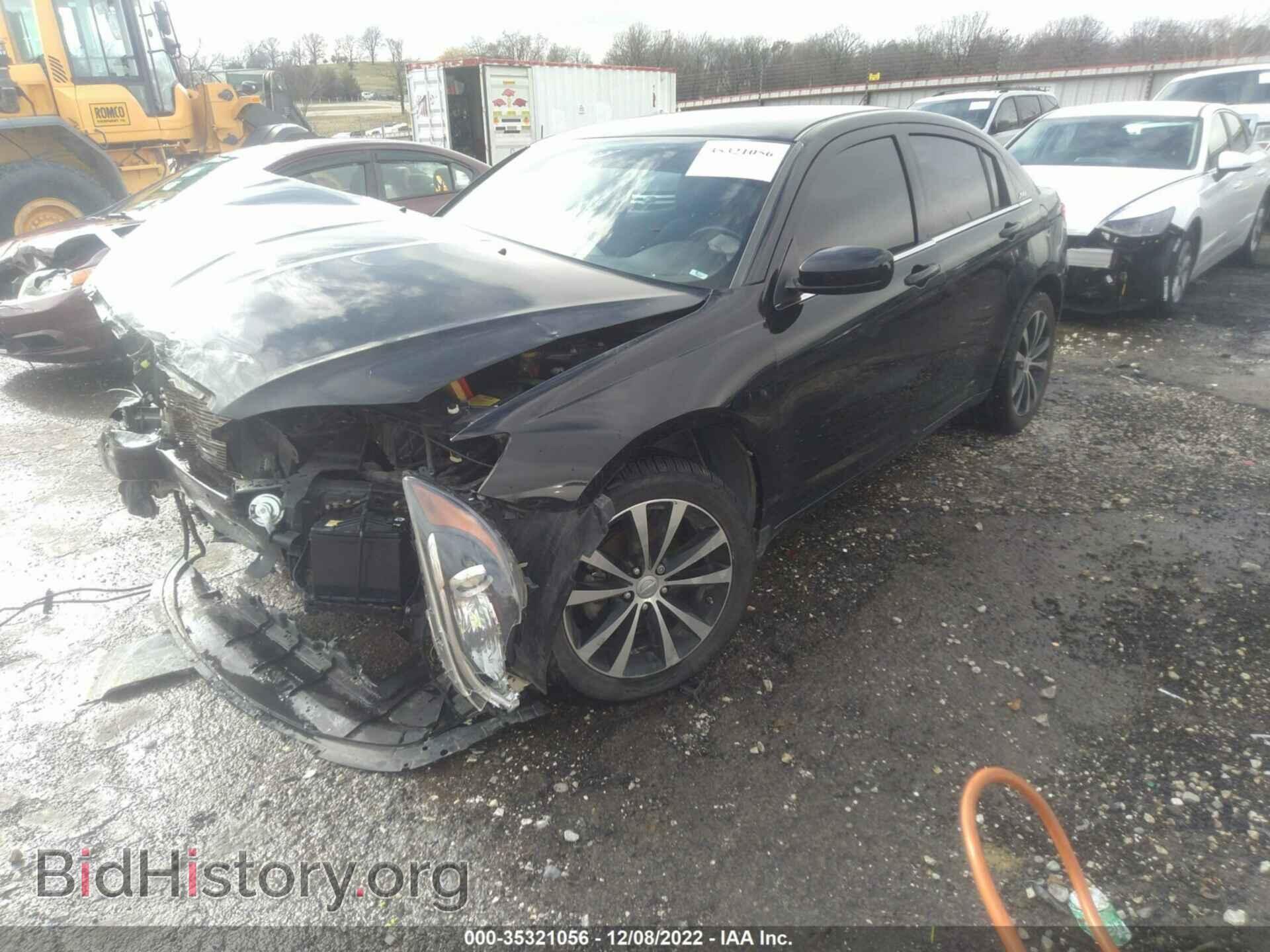 2013 CHRYSLER 200 - VIN: 1C3CCBBB2DN624362 - Photo 2