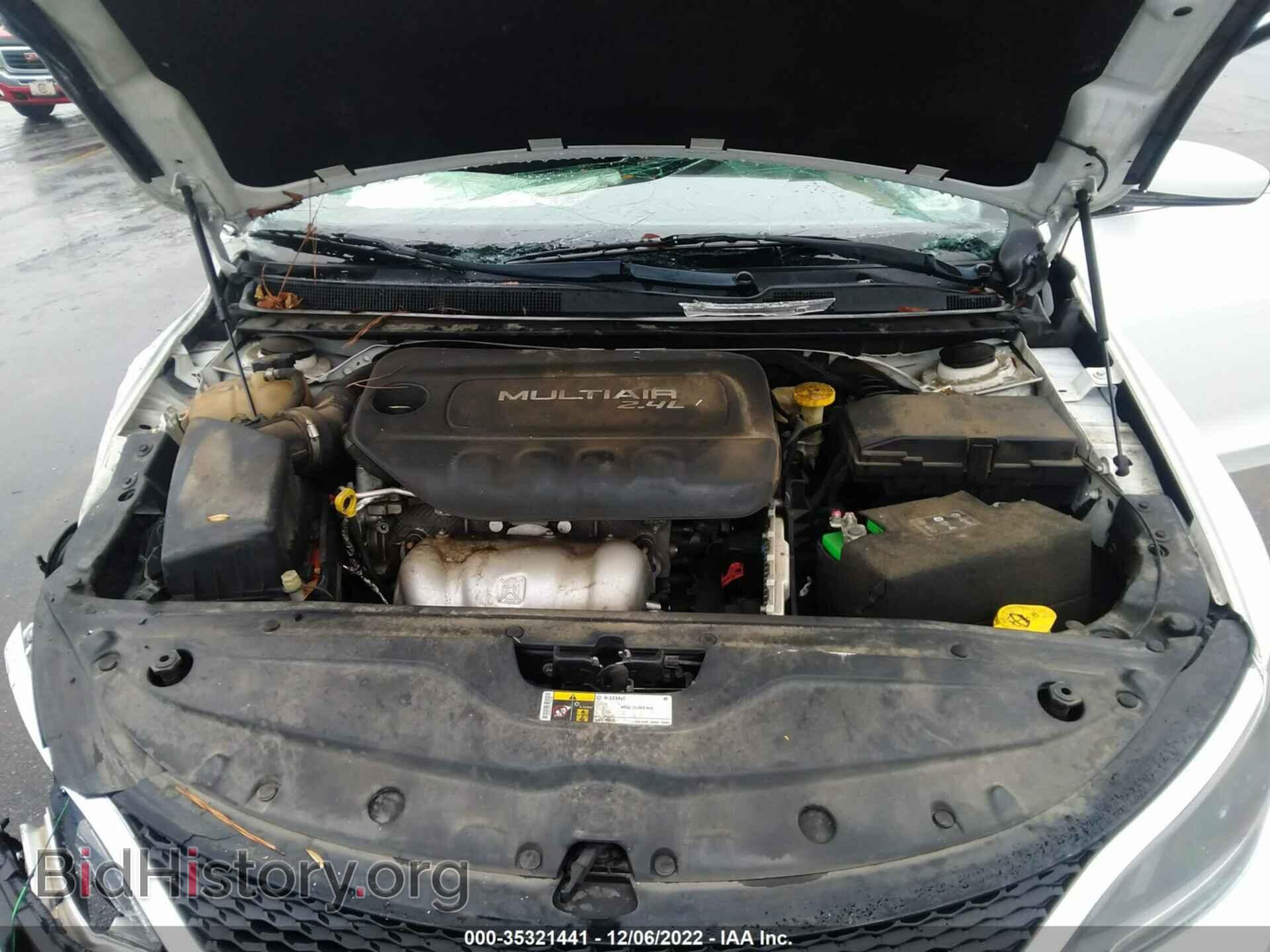 2016 CHRYSLER 200 - VIN: 1C3CCCAB8GN147870 - Фото 10
