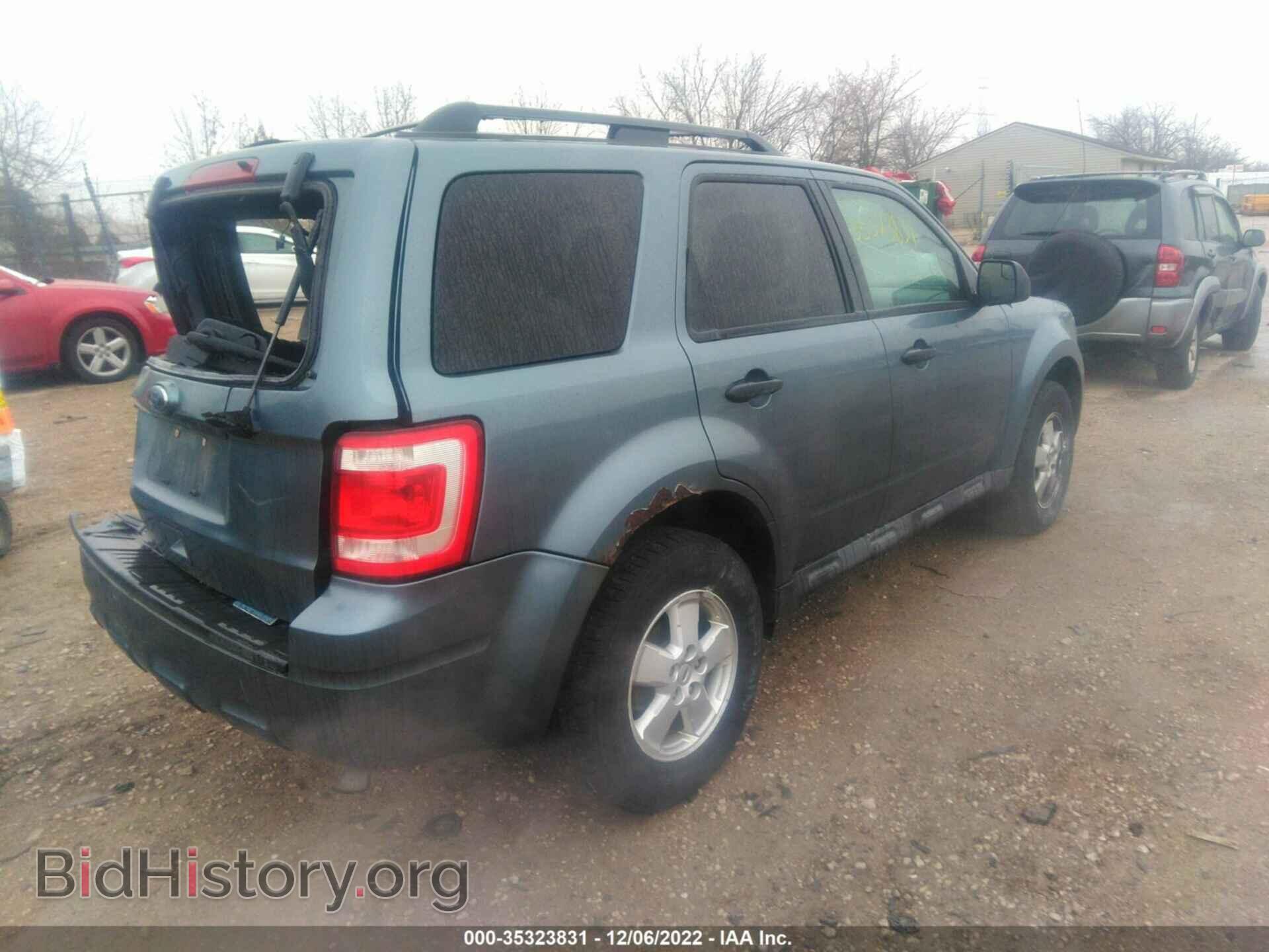 2010 FORD ESCAPE - VIN: 1FMCU0D70AKC16800 - Фото 4