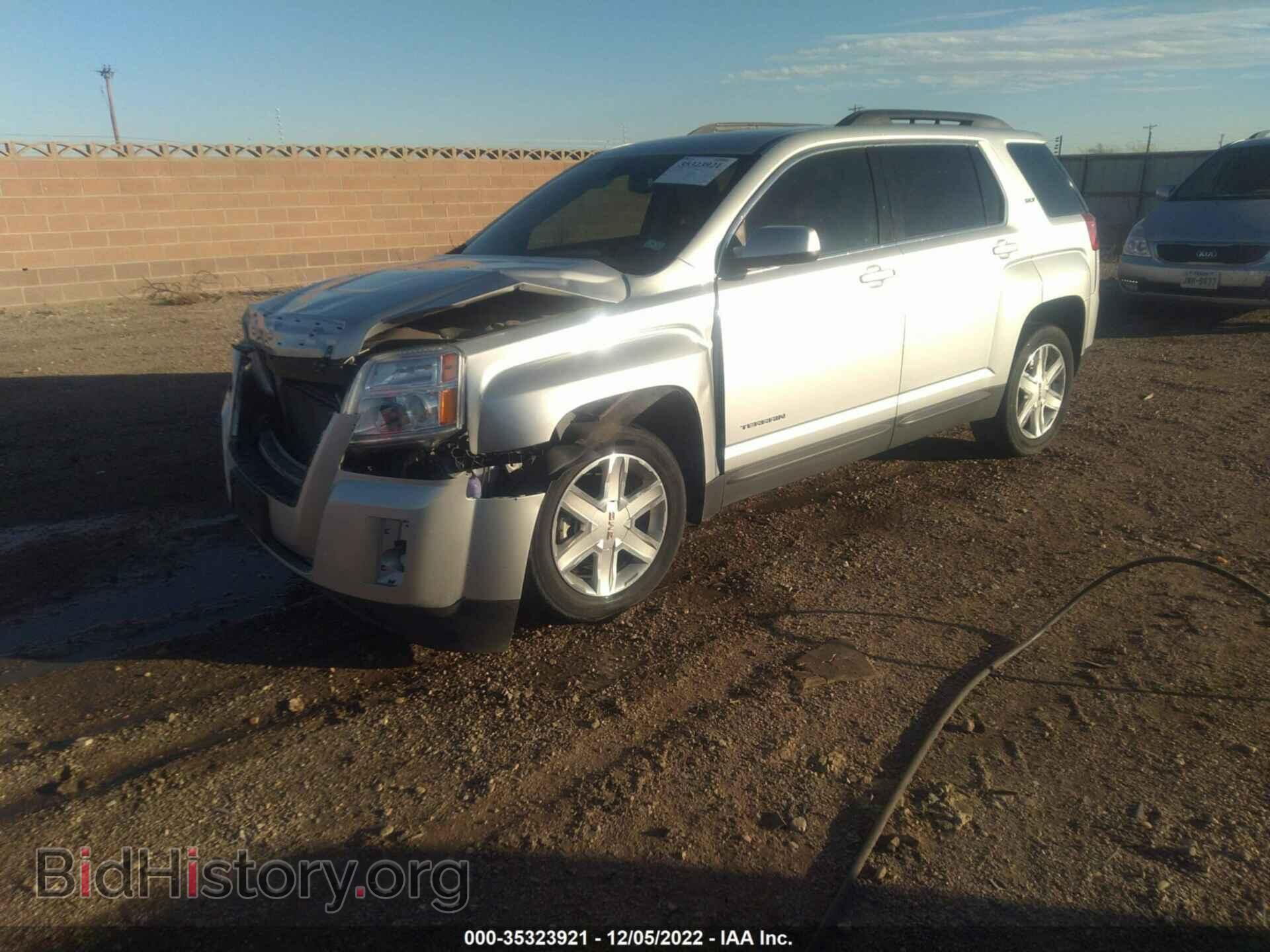 2011 GMC TERRAIN - VIN: 2CTALUEC8B6296325 - Фото 2