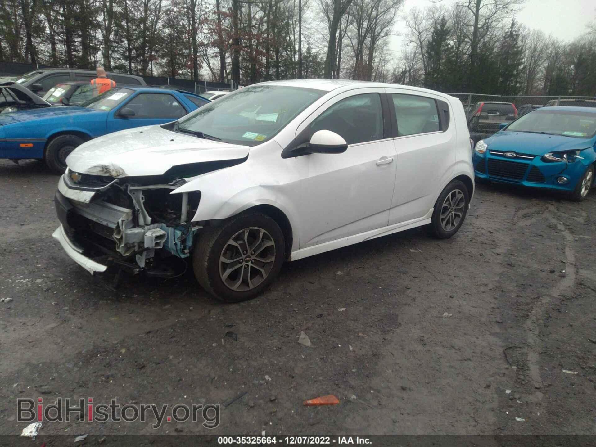 2017 CHEVROLET SONIC - VIN: 1G1JD6SG2H4153756 - Фото 2