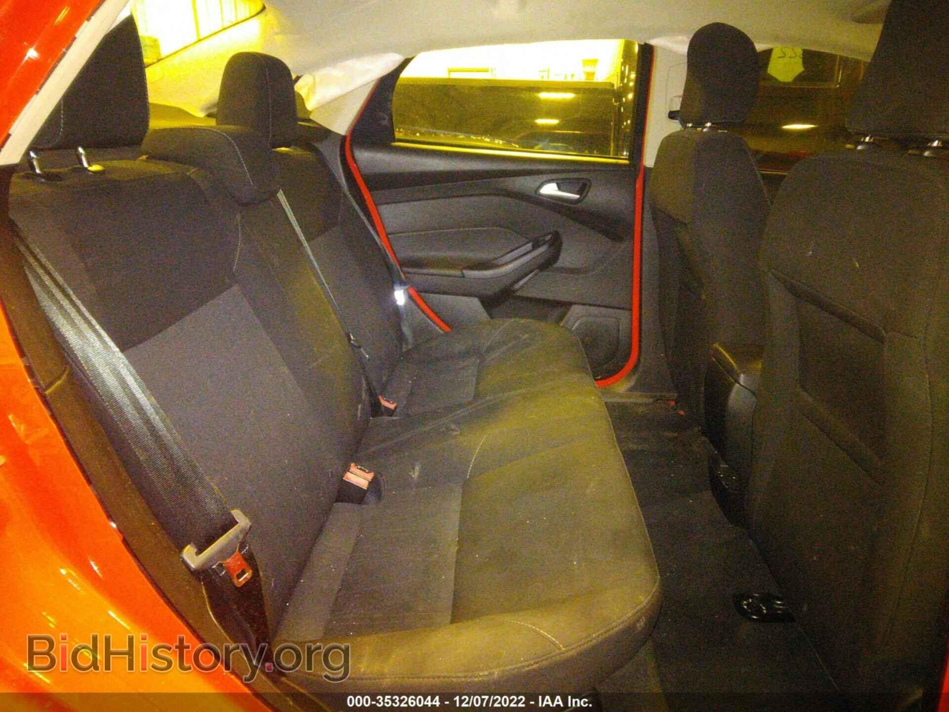 2016 FORD FOCUS - VIN: 1FADP3F2XGL205850 - Фото 8