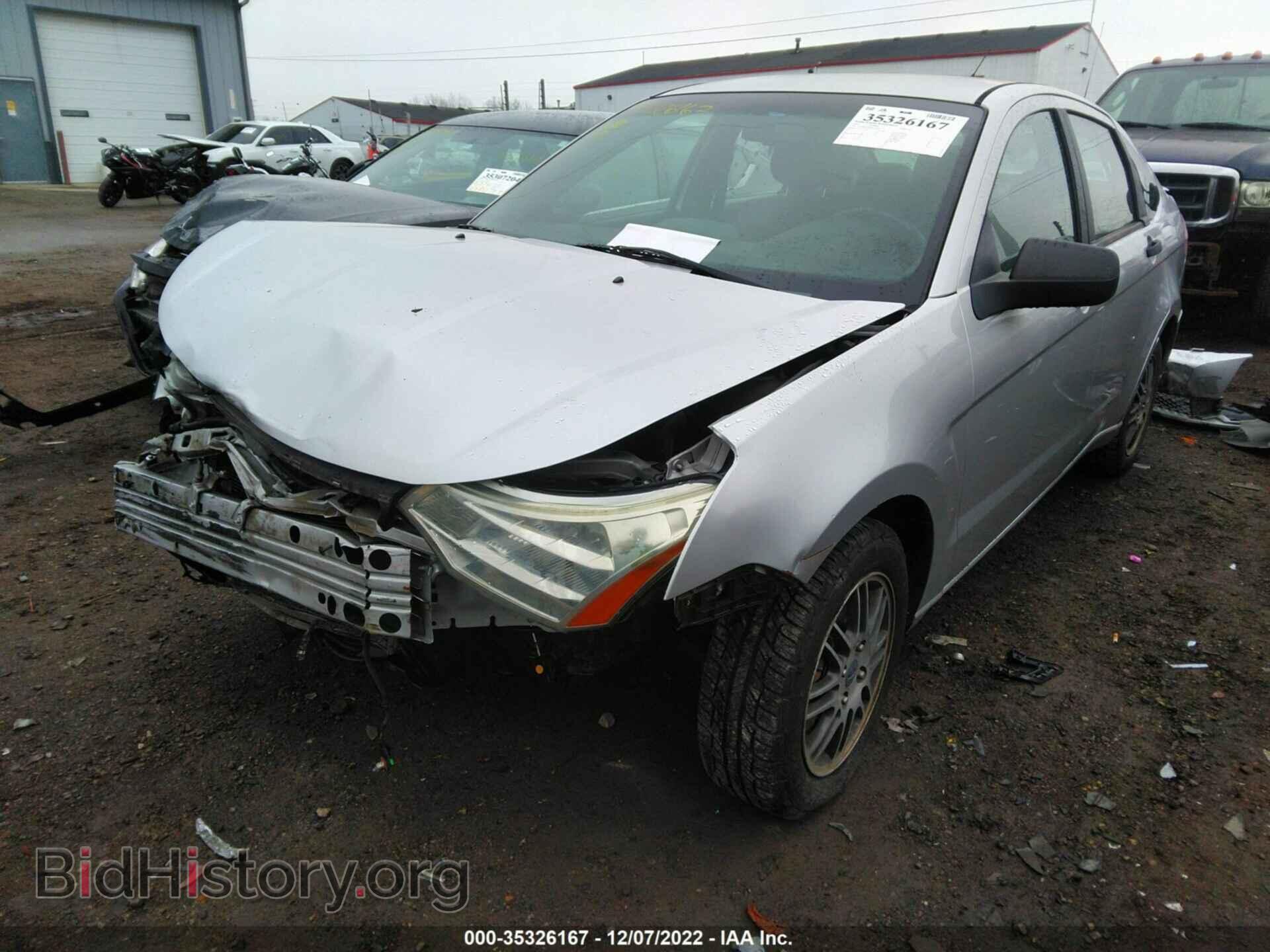 2011 FORD FOCUS - VIN: 1FAHP3FN0BW145564 - Photo 2