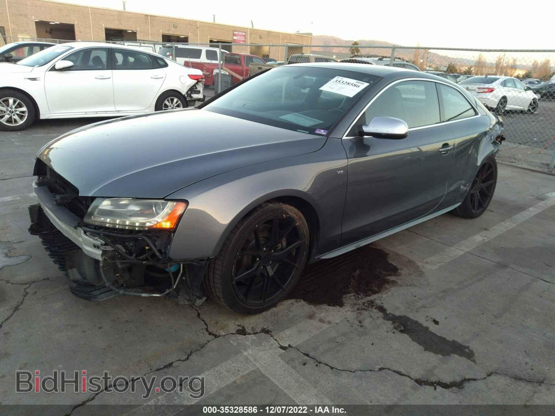 2012 AUDI S5 - VIN: WAUCVAFR2CA006050 - Photo 2