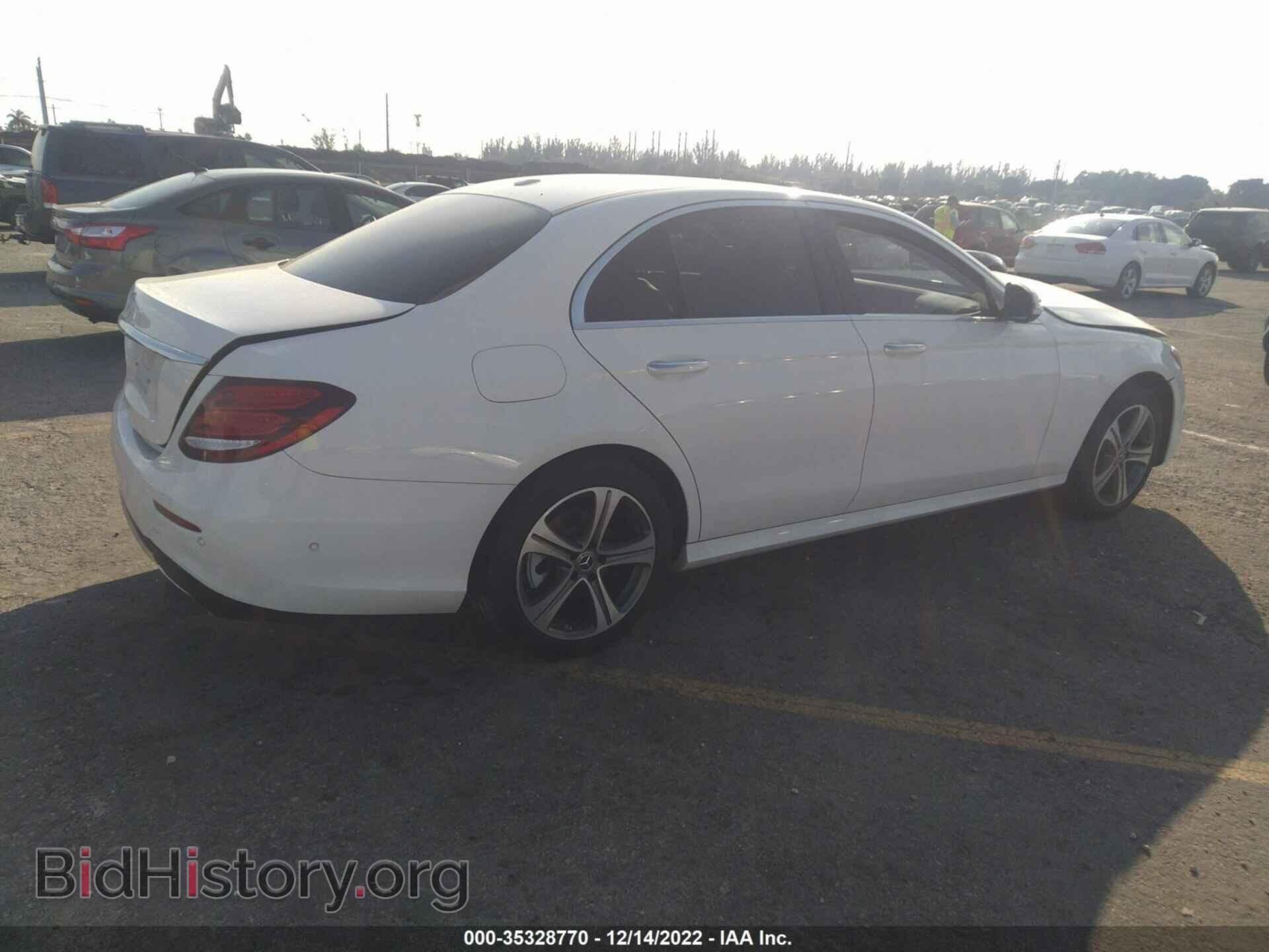 2018 MERCEDES-BENZ E-CLASS - VIN: WDDZF4JB5JA460592 - Фото 4