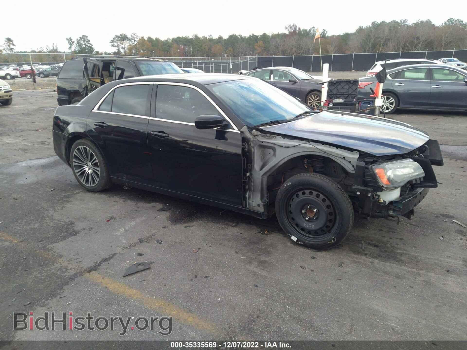 Фотография 2C3CCABG0DH611950 - CHRYSLER 300 2013
