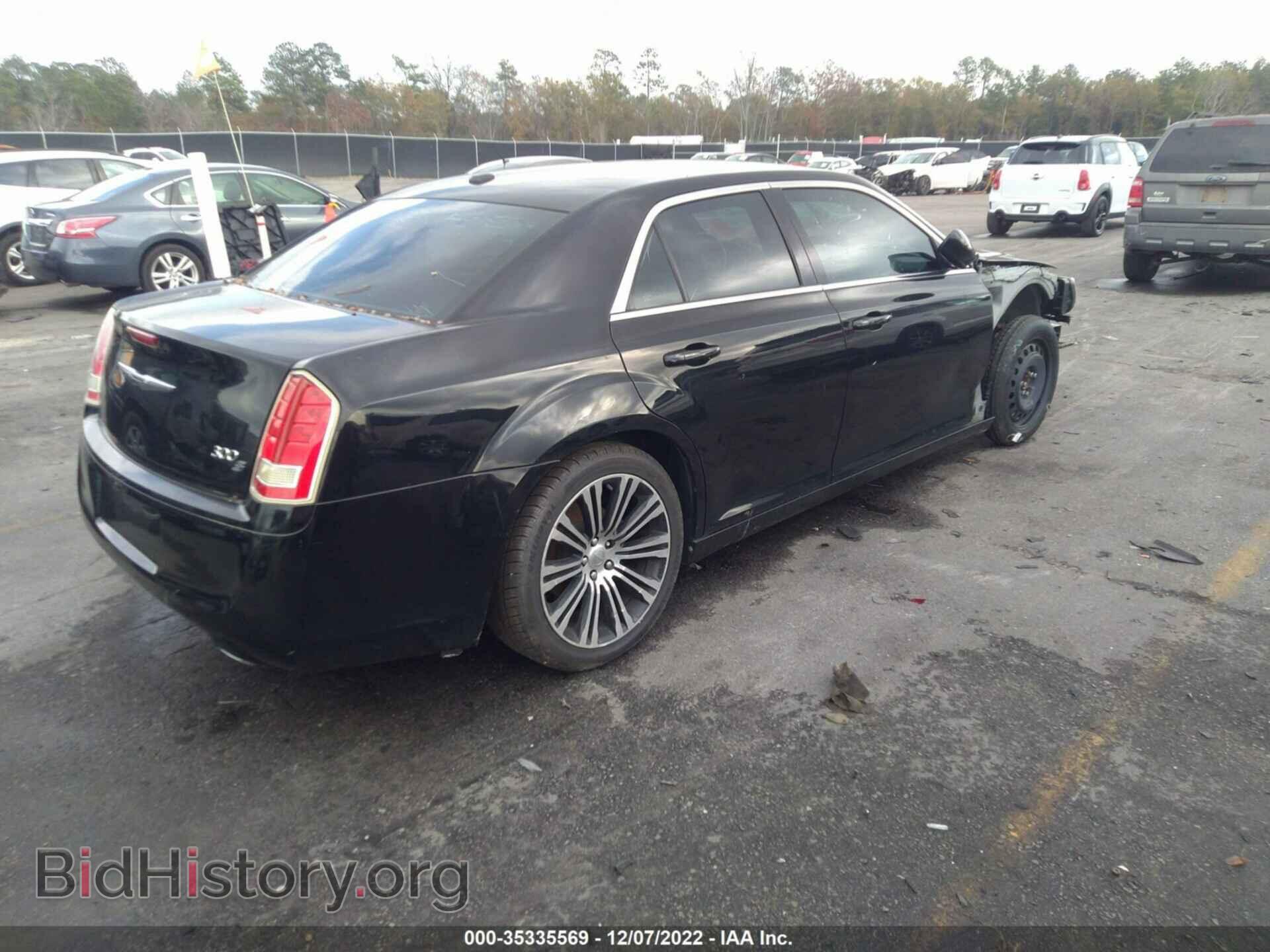 2013 CHRYSLER 300 - VIN: 2C3CCABG0DH611950 - Фото 4