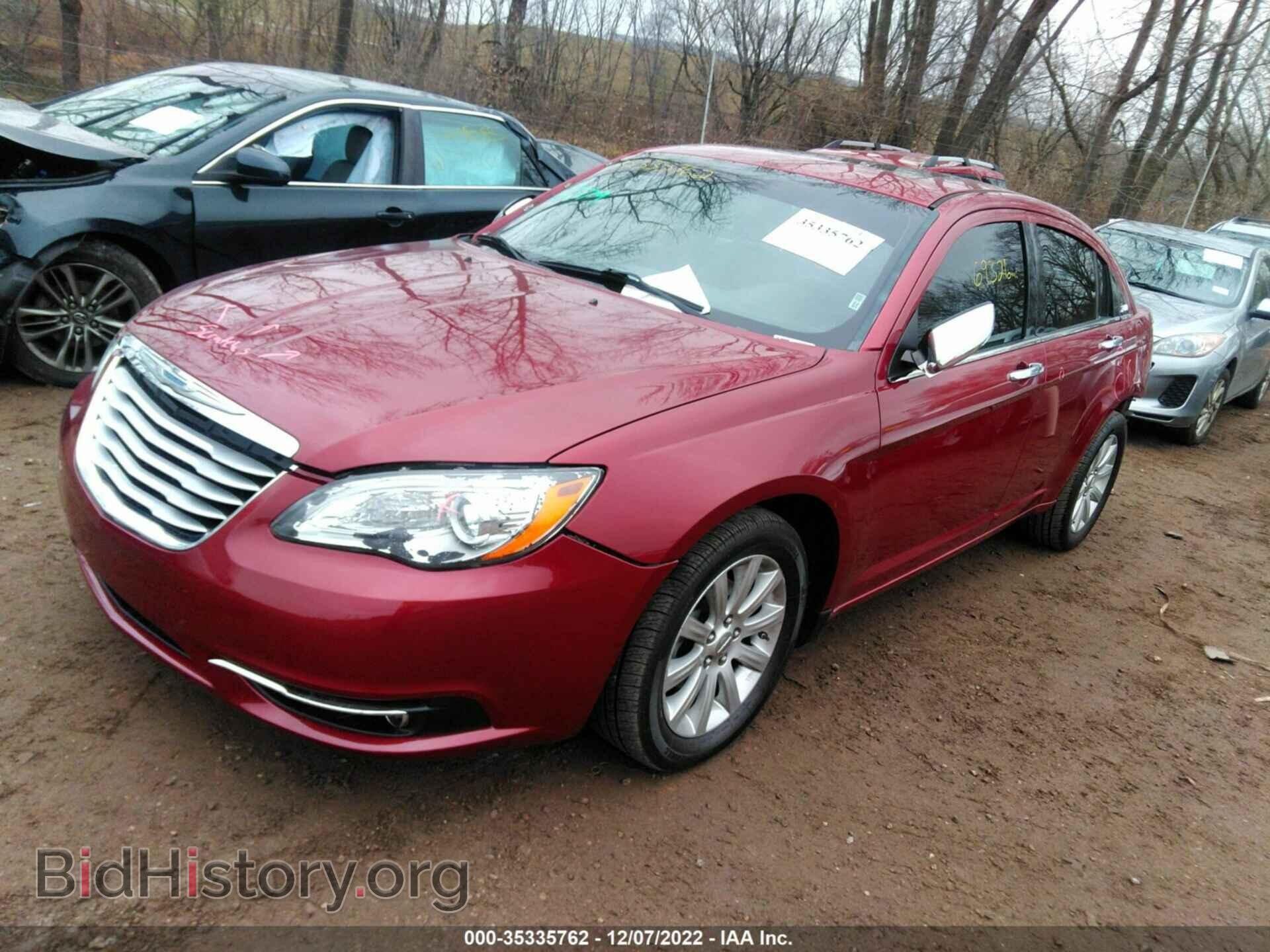 2013 CHRYSLER 200 - VIN: 1C3CCBCG1DN522836 - Фото 2