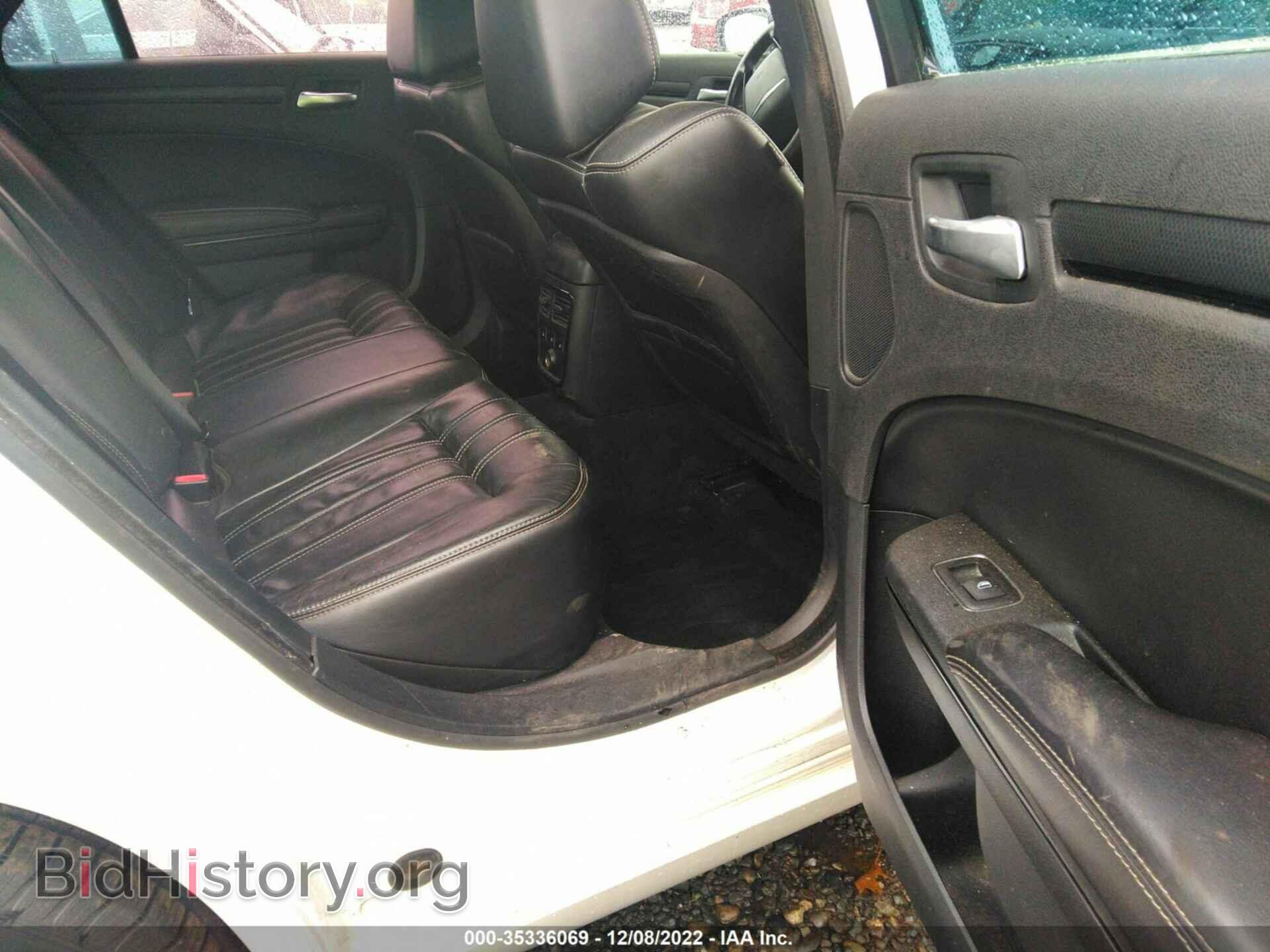 2014 CHRYSLER 300 - VIN: 2C3CCAGG0EH201353 - Фото 8