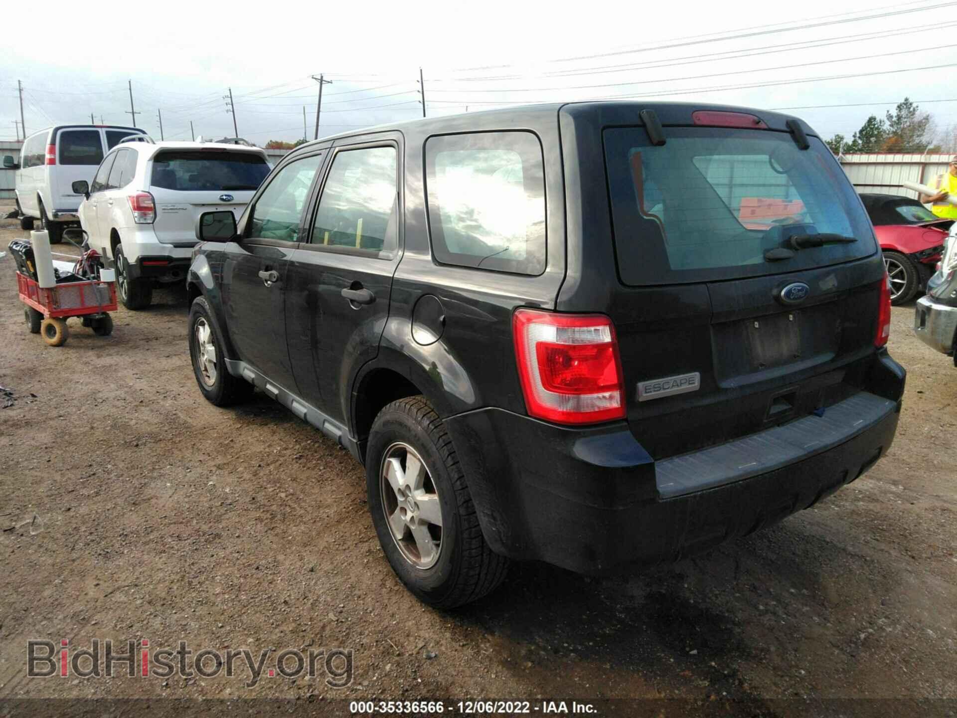 2011 FORD ESCAPE - VIN: 1FMCU0C79BKB78437 - Фото 3
