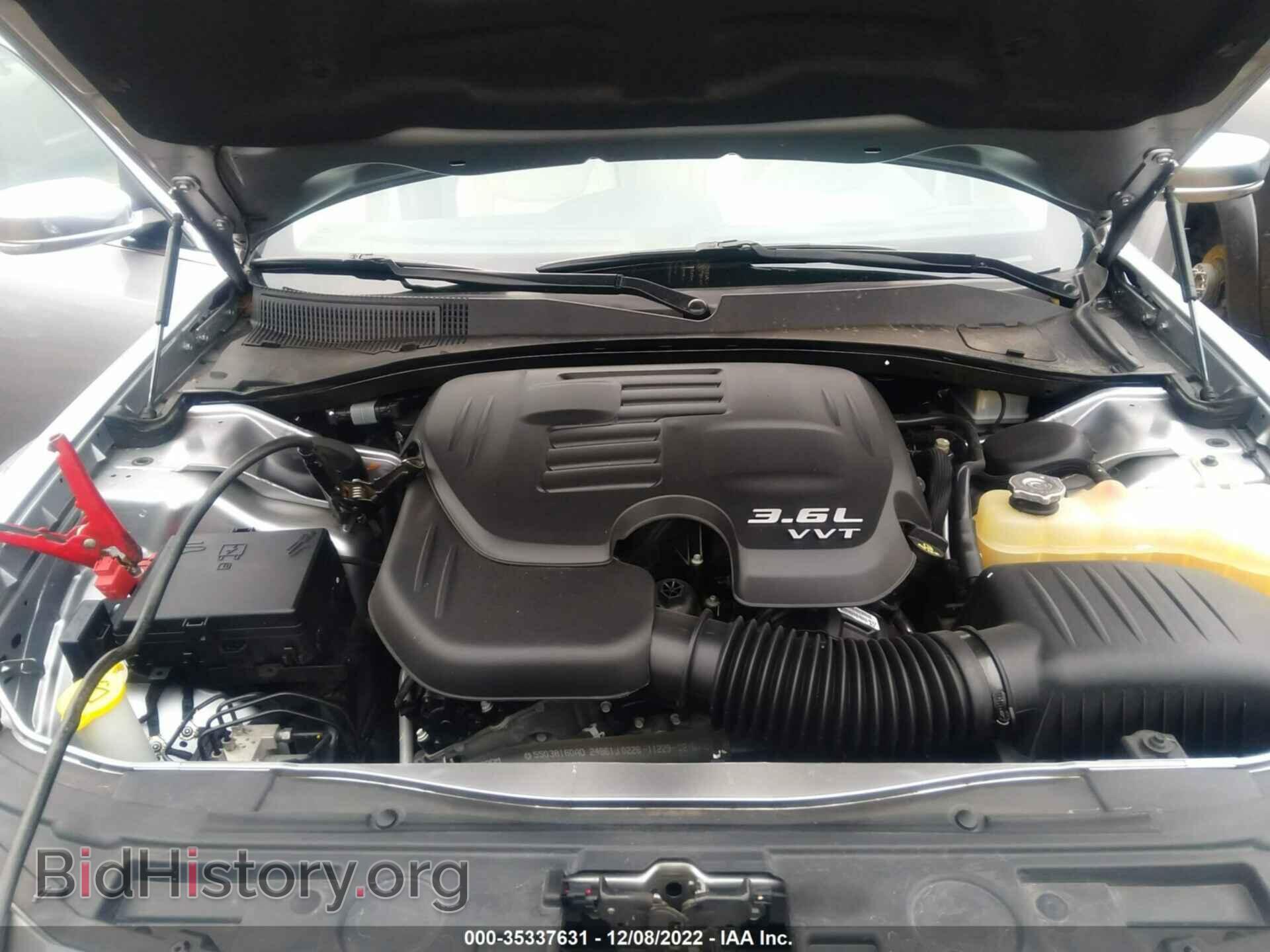 2016 CHRYSLER 300 - VIN: 2C3CCAPG3GH199472 - Фото 10