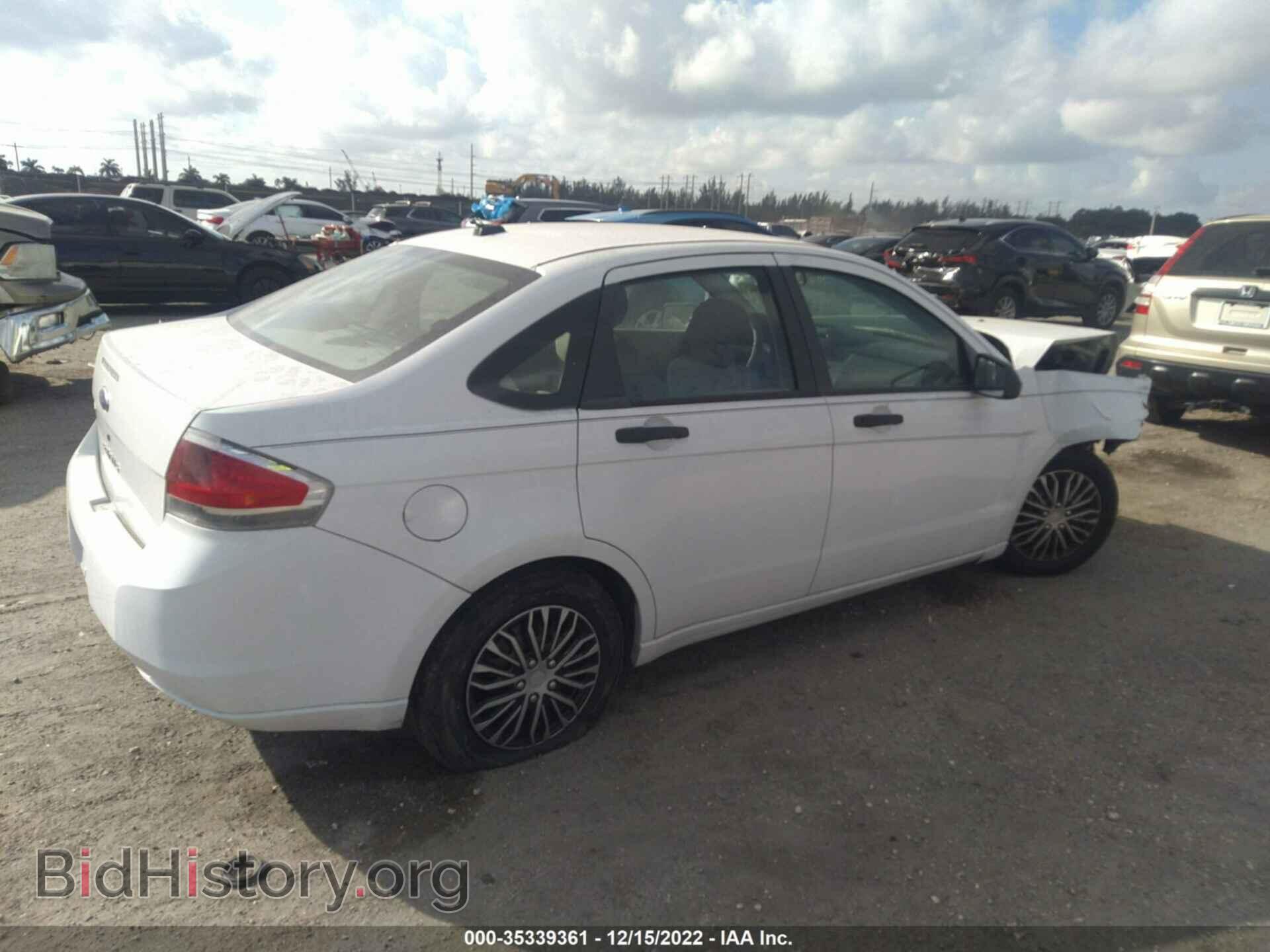2008 FORD FOCUS - VIN: 1FAHP34NX8W116262 - Фото 4