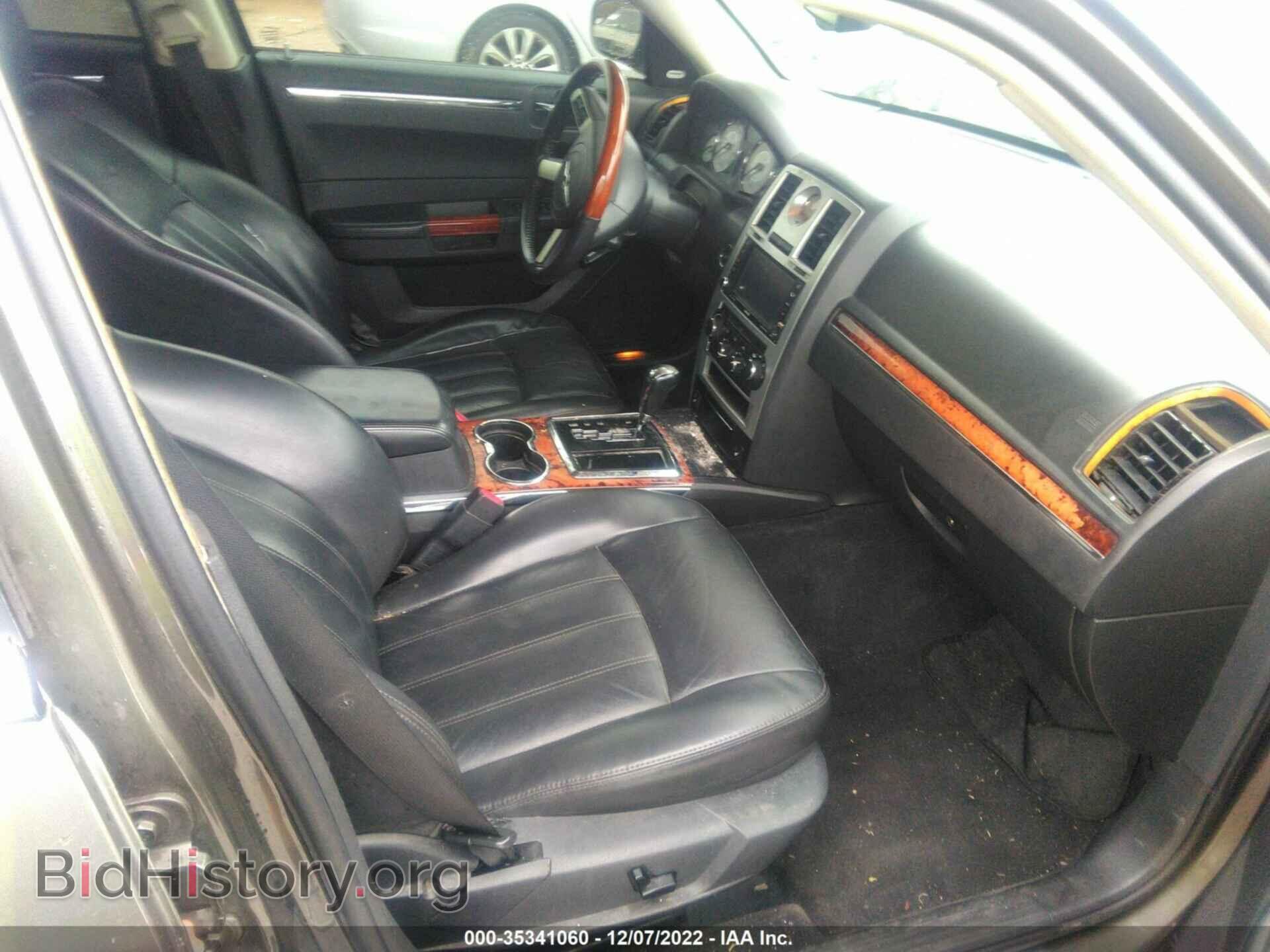 2010 CHRYSLER 300 - VIN: 2C3CA6CT0AH266543 - Фото 5