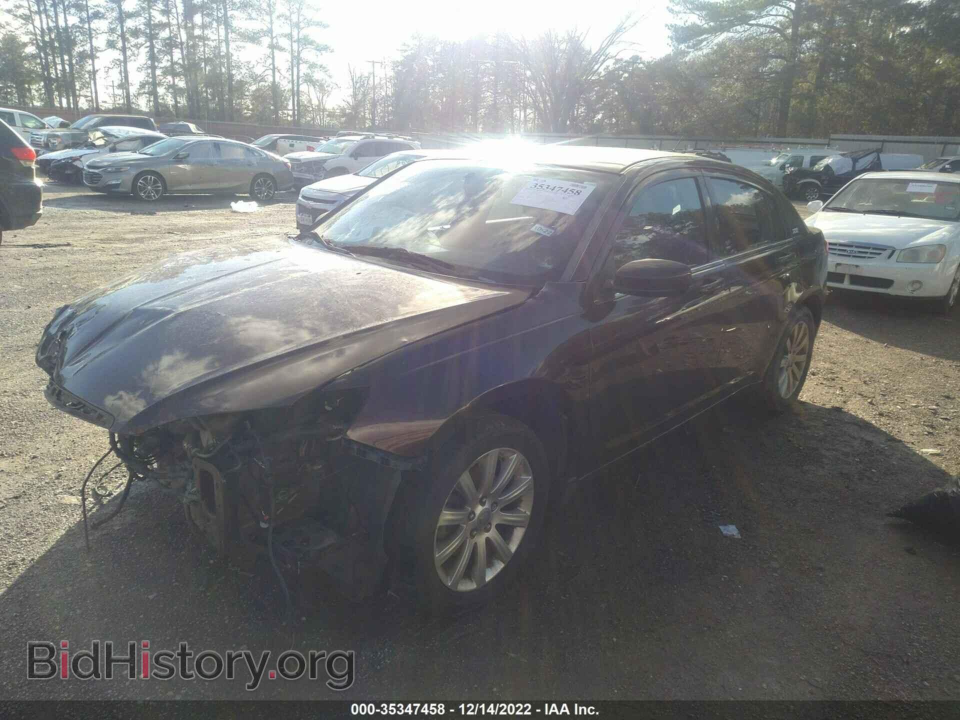 2013 CHRYSLER 200 - VIN: 1C3CCBBB4DN596113 - Photo 2