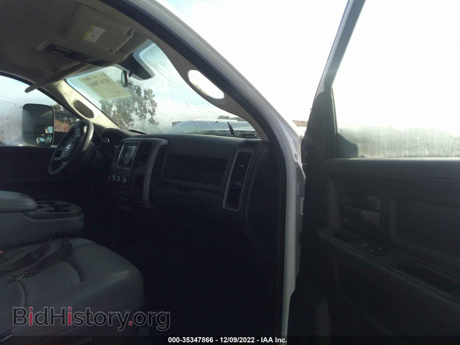 2017 RAM 2500 - VIN: 3C6UR5CLXHG695113 - Фото 5