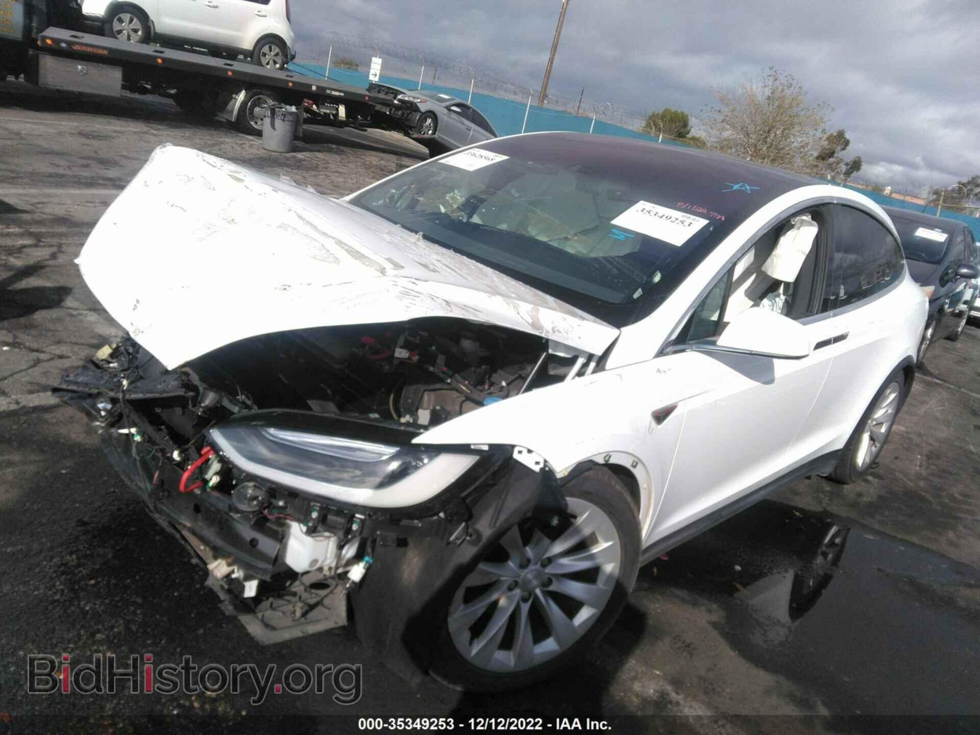 2016 TESLA MODEL X - VIN: 5YJXCBE21GF005327 - Photo 2