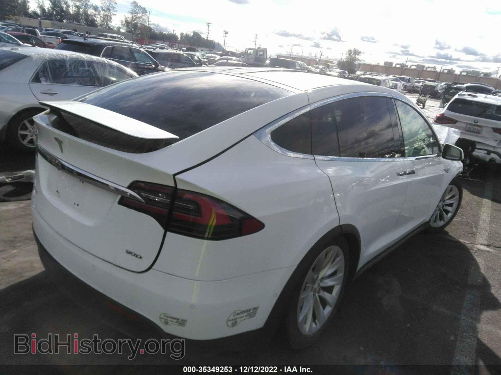 2016 TESLA MODEL X - VIN: 5YJXCBE21GF005327 - Photo 4