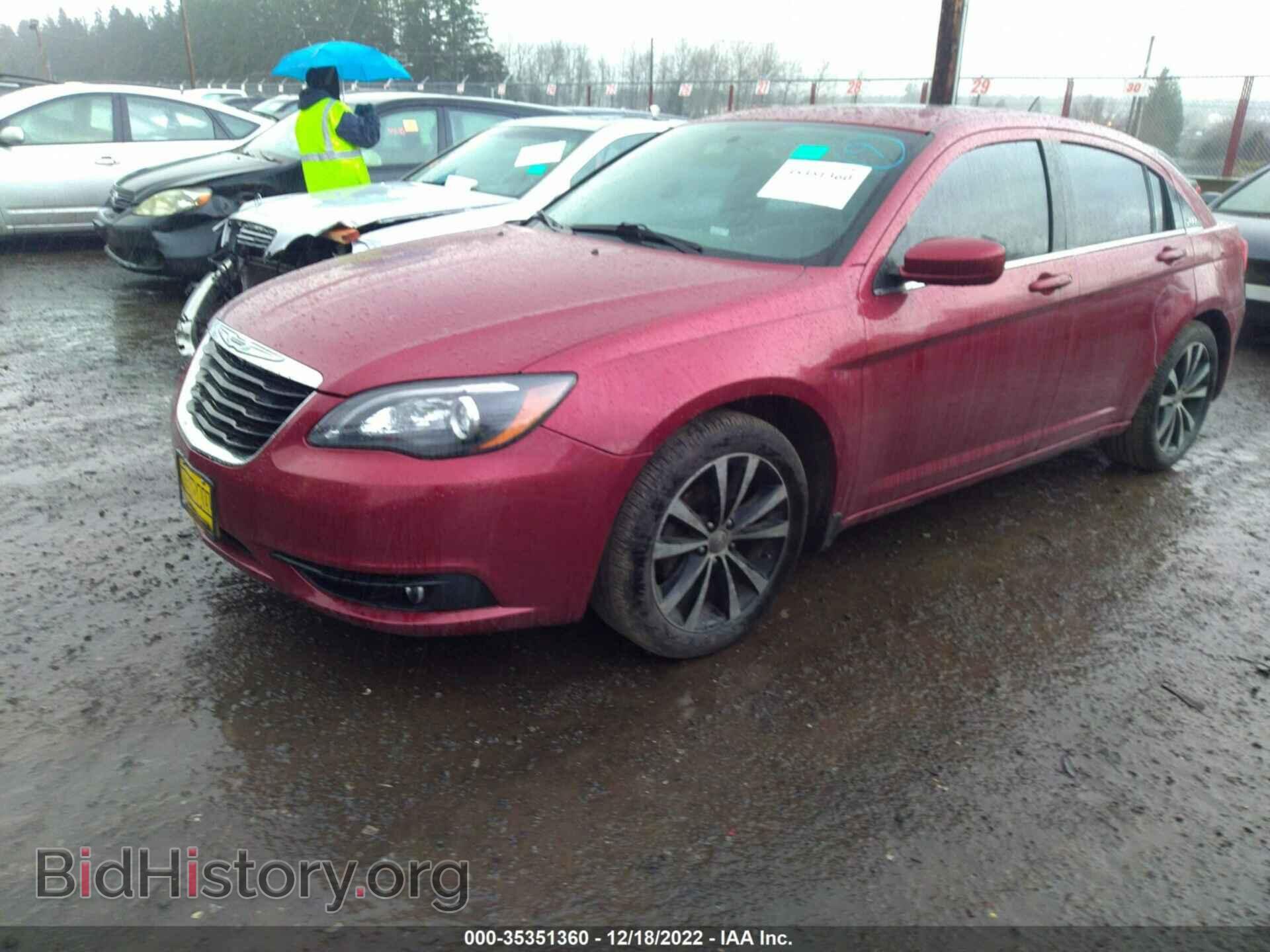 2014 CHRYSLER 200 - VIN: 1C3CCBBG4EN108209 - Фото 2