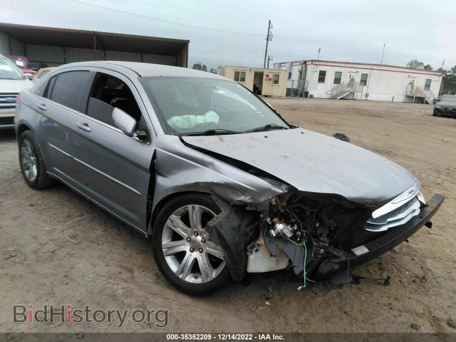 Photo 1C3CCBBB6DN714680 - CHRYSLER 200 2013