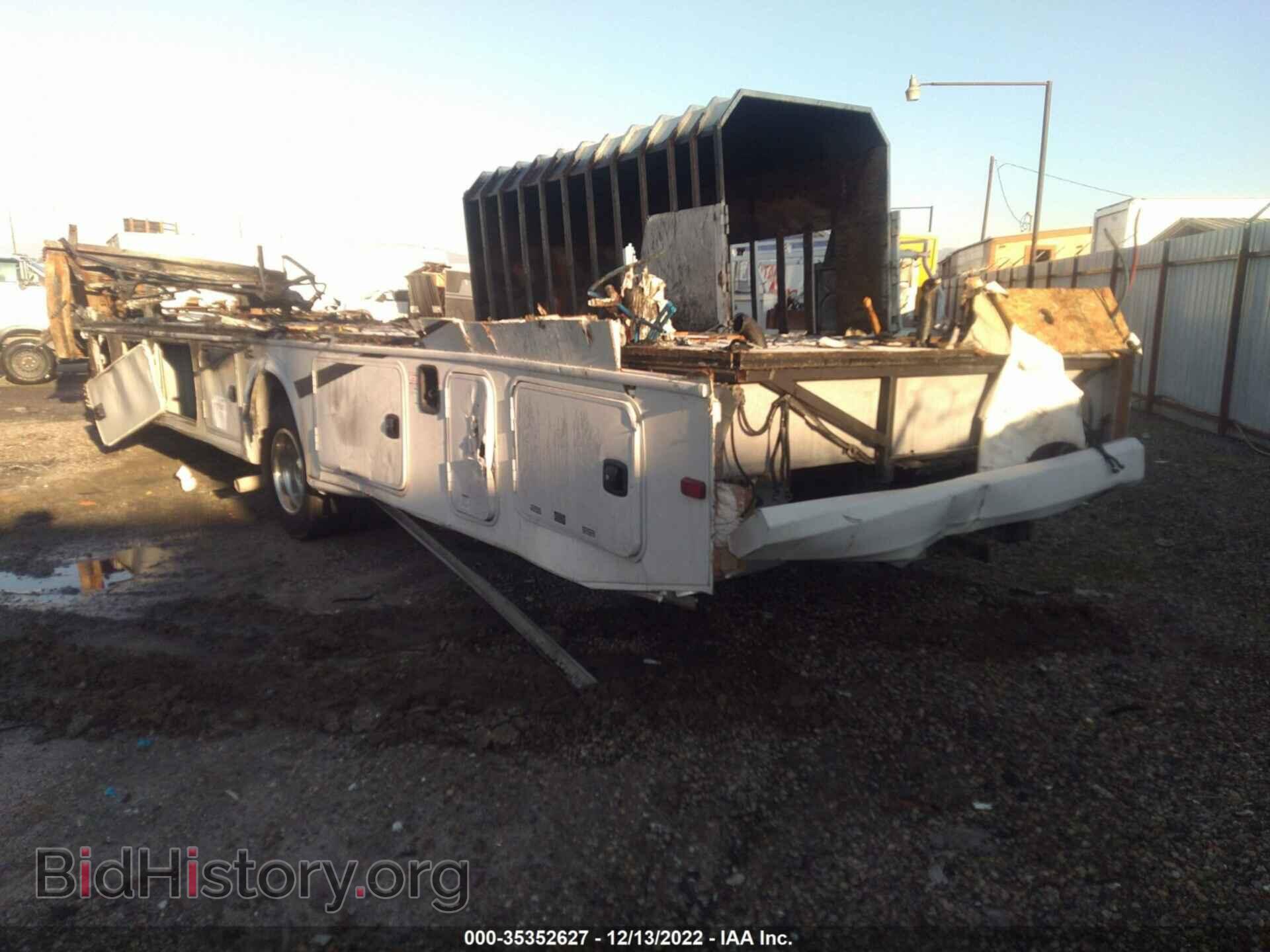 2020 FORD F53 - VIN: 1F66F5DN6L0A18067 - Photo 3