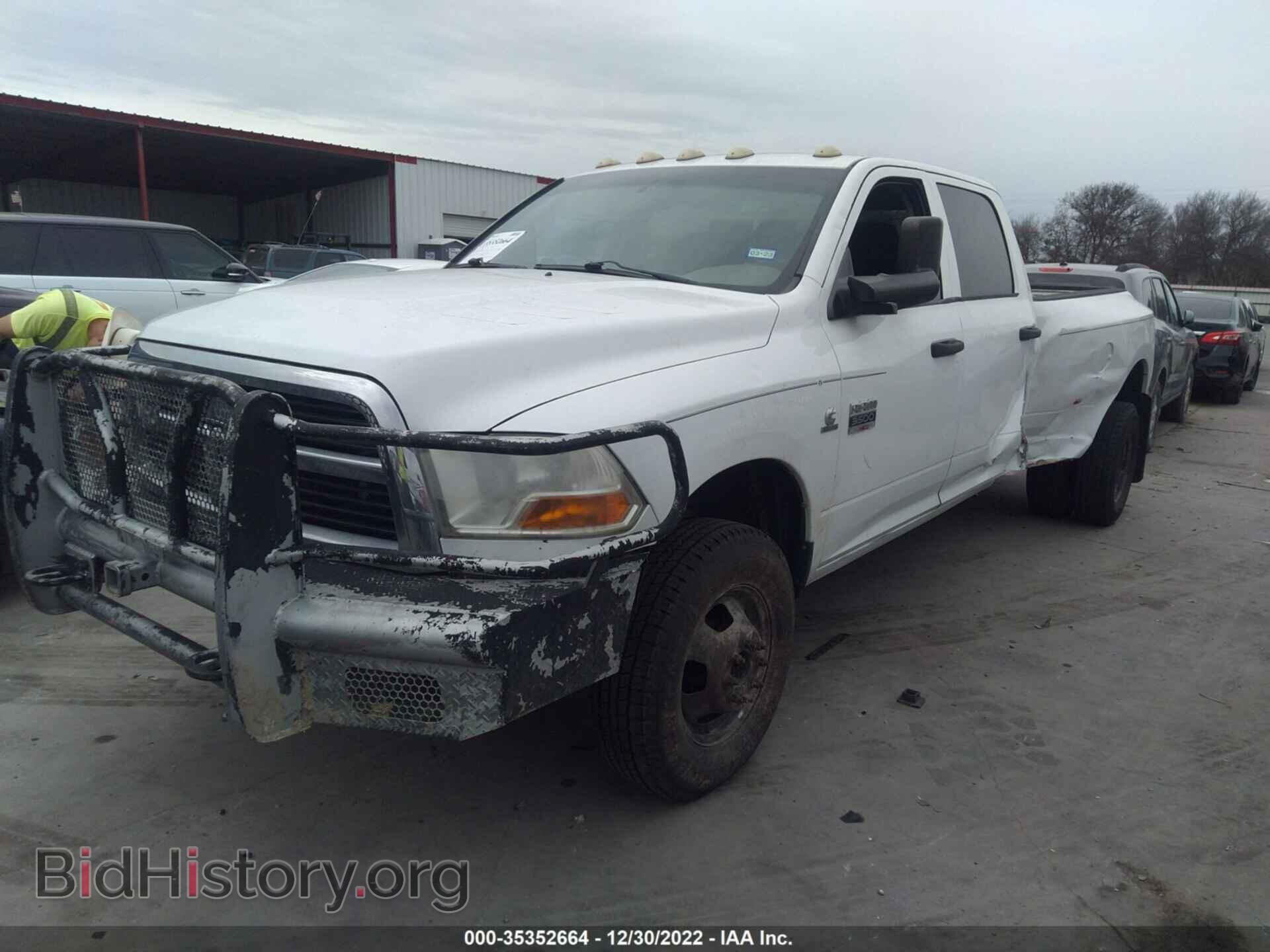 2011 RAM 3500 - VIN: 3D73Y4CL9BG585720 - Фото 2