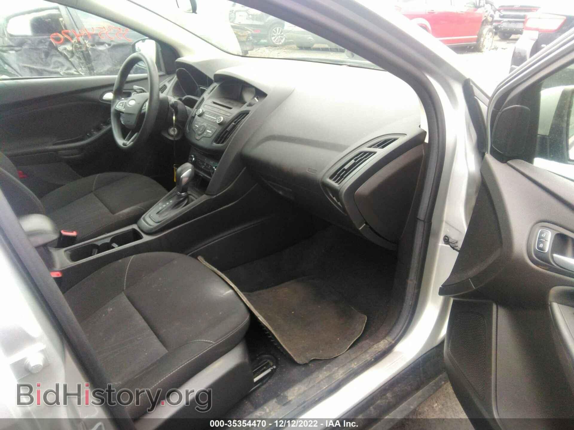 2017 FORD FOCUS - VIN: 1FADP3F24HL323619 - Photo 5