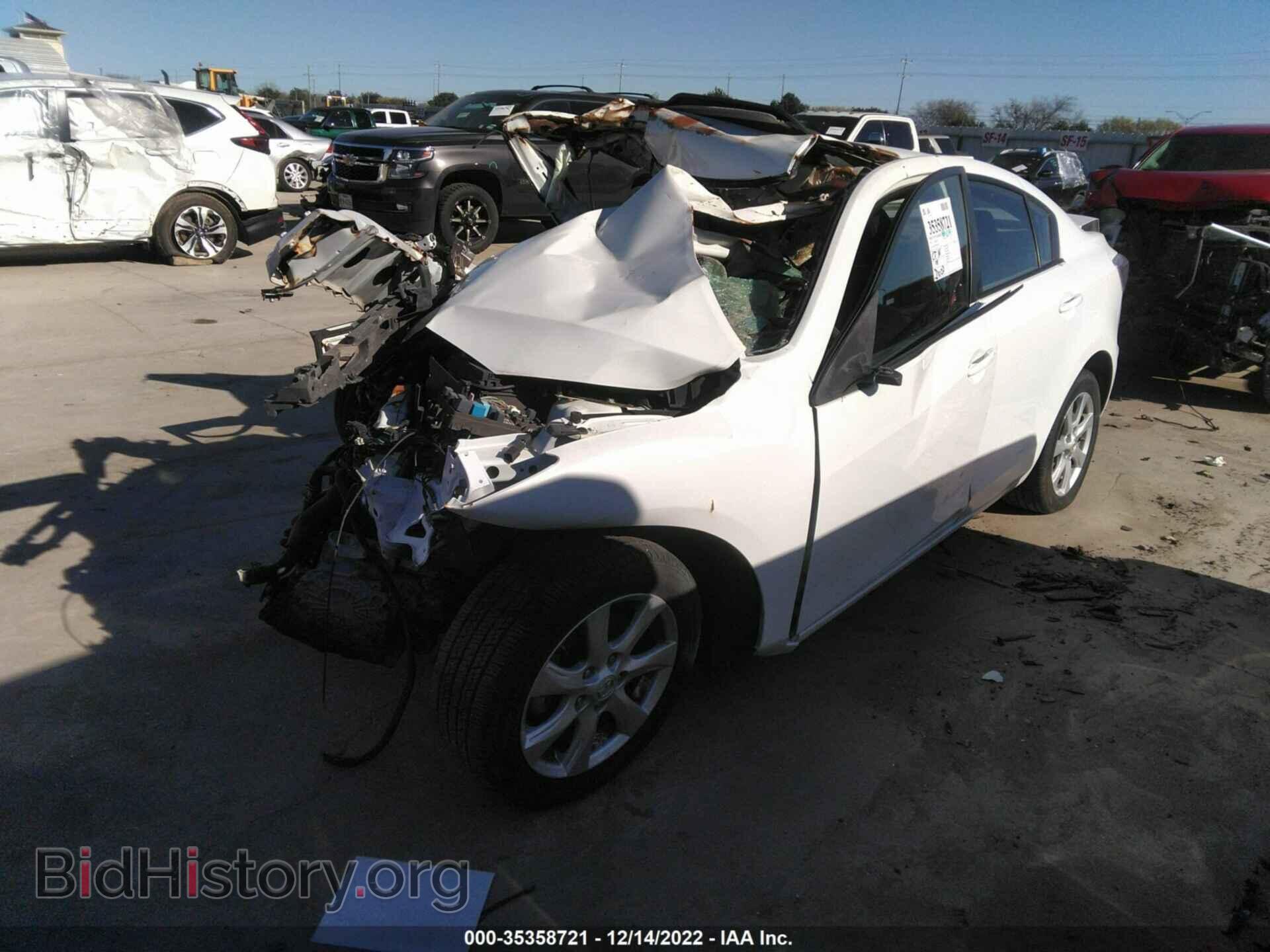 2011 MAZDA MAZDA3 - VIN: JM1BL1VF0B1900526 - Фото 2